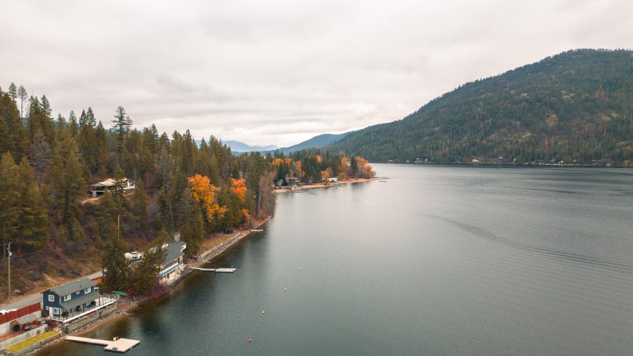 3123 East Lake Drive, Christina Lake, British Columbia  V0H 1E1 - Photo 19 - 2474138