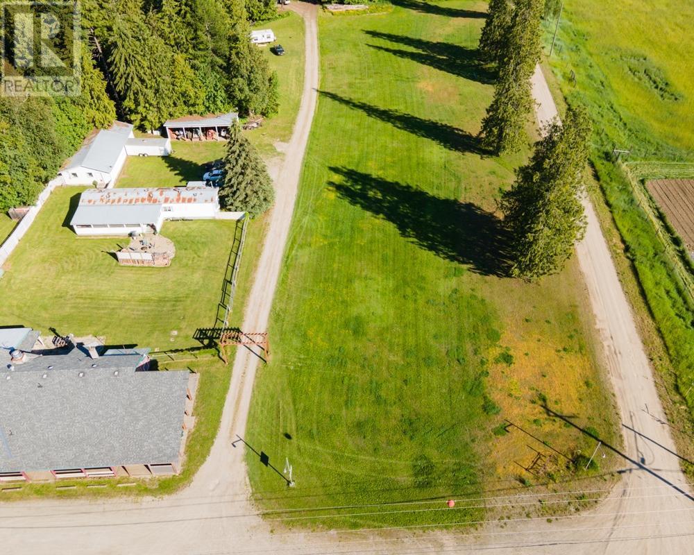 13308 31 Highway Unit# 13304, Meadow Creek, British Columbia  V0G 1N0 - Photo 8 - 2475155