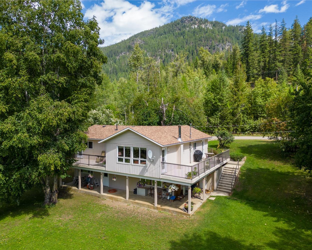 467 Meadow Creek Road, Meadow Creek, British Columbia  V0G 1N0 - Photo 1 - 2475408