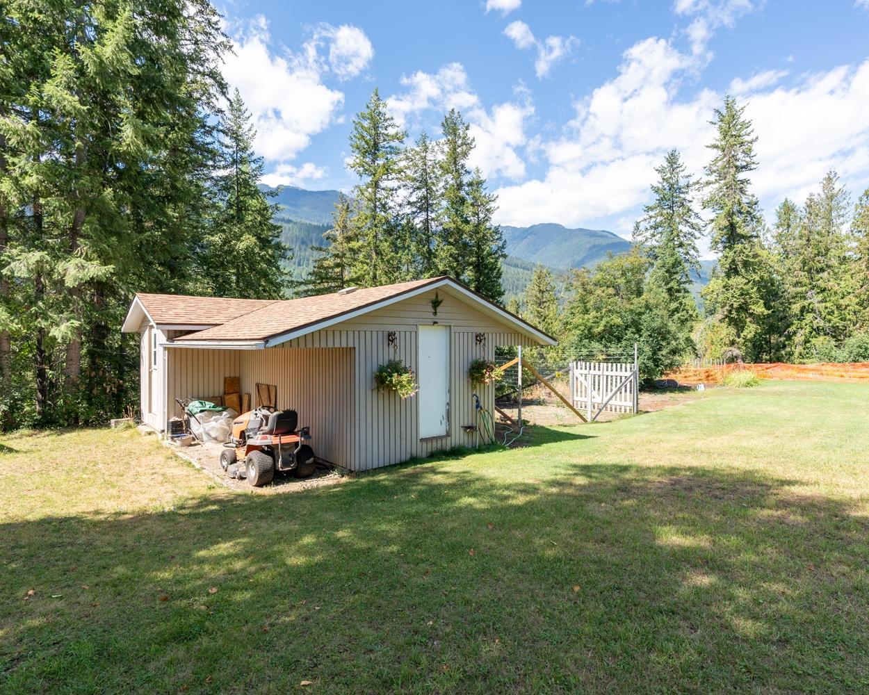 467 Meadow Creek Road, Meadow Creek, British Columbia  V0G 1N0 - Photo 14 - 2475408