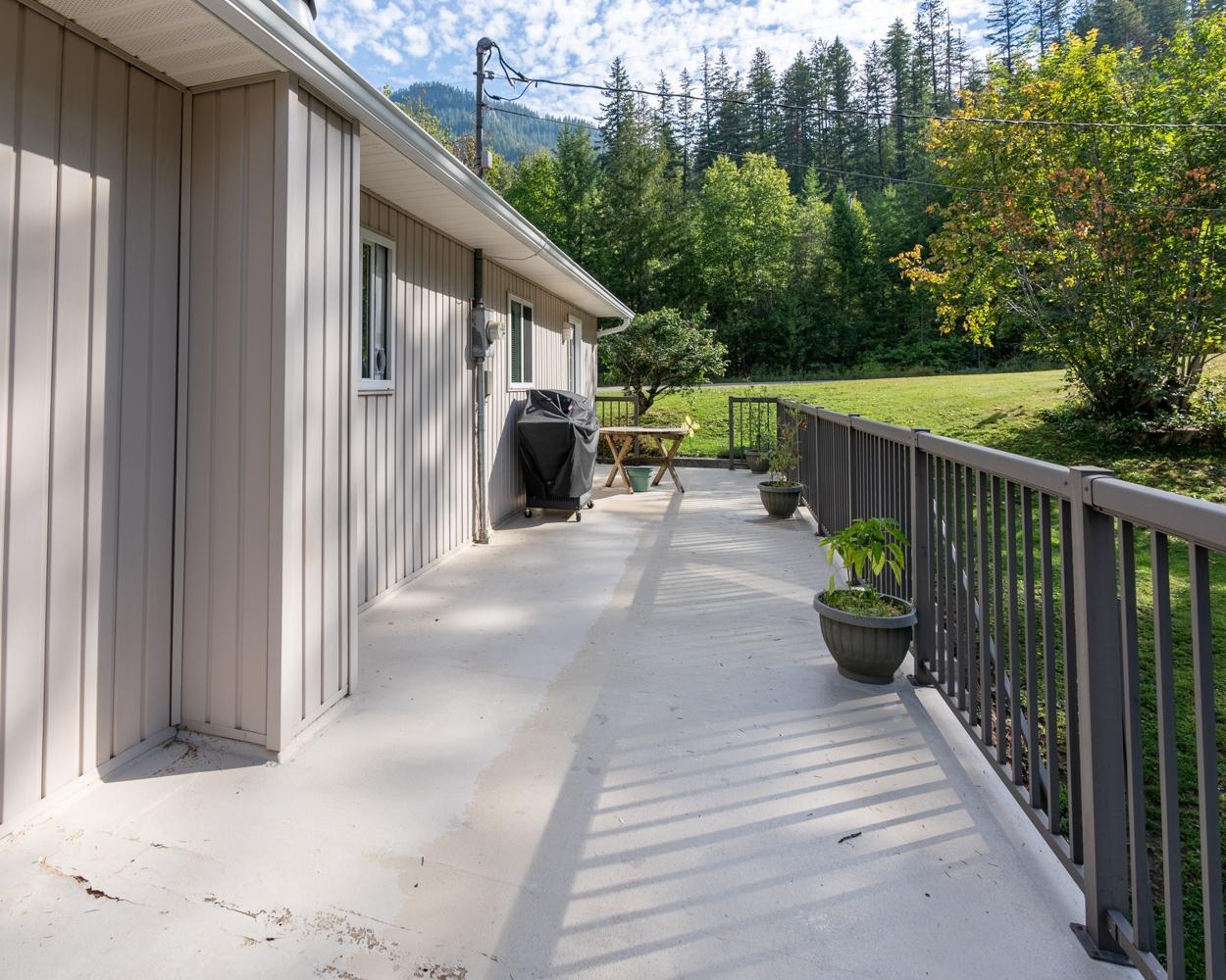 467 Meadow Creek Road, Meadow Creek, British Columbia  V0G 1N0 - Photo 40 - 2475408