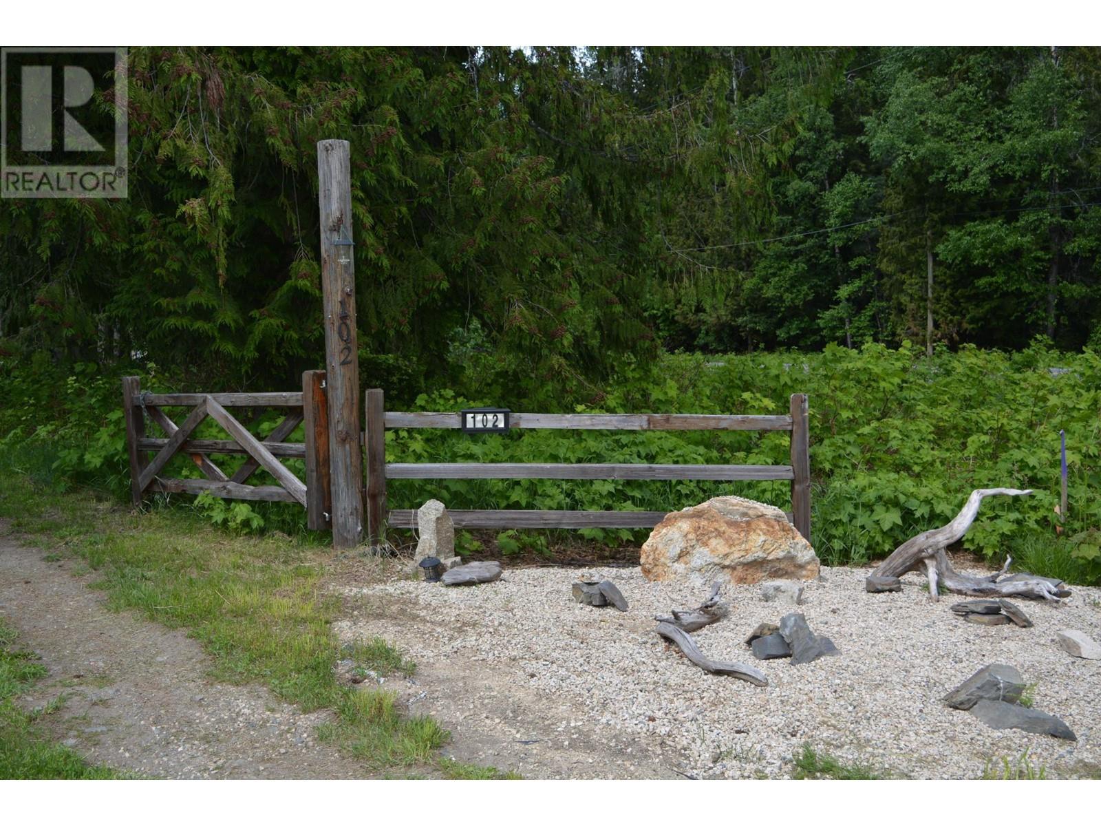 102 Eagles Nest Road, Summit Lake, British Columbia  V0G 1R1 - Photo 1 - 2475829