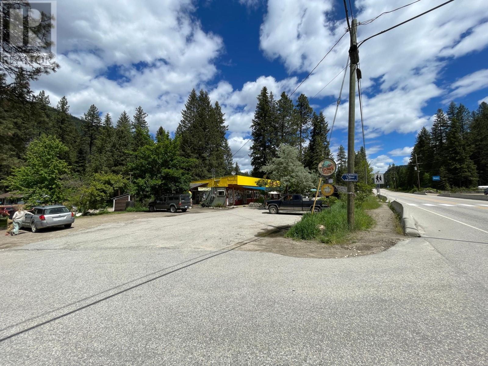 5709 Highway 6, Passmore/winlaw/slocan, British Columbia  V0G 2J0 - Photo 10 - 2476307