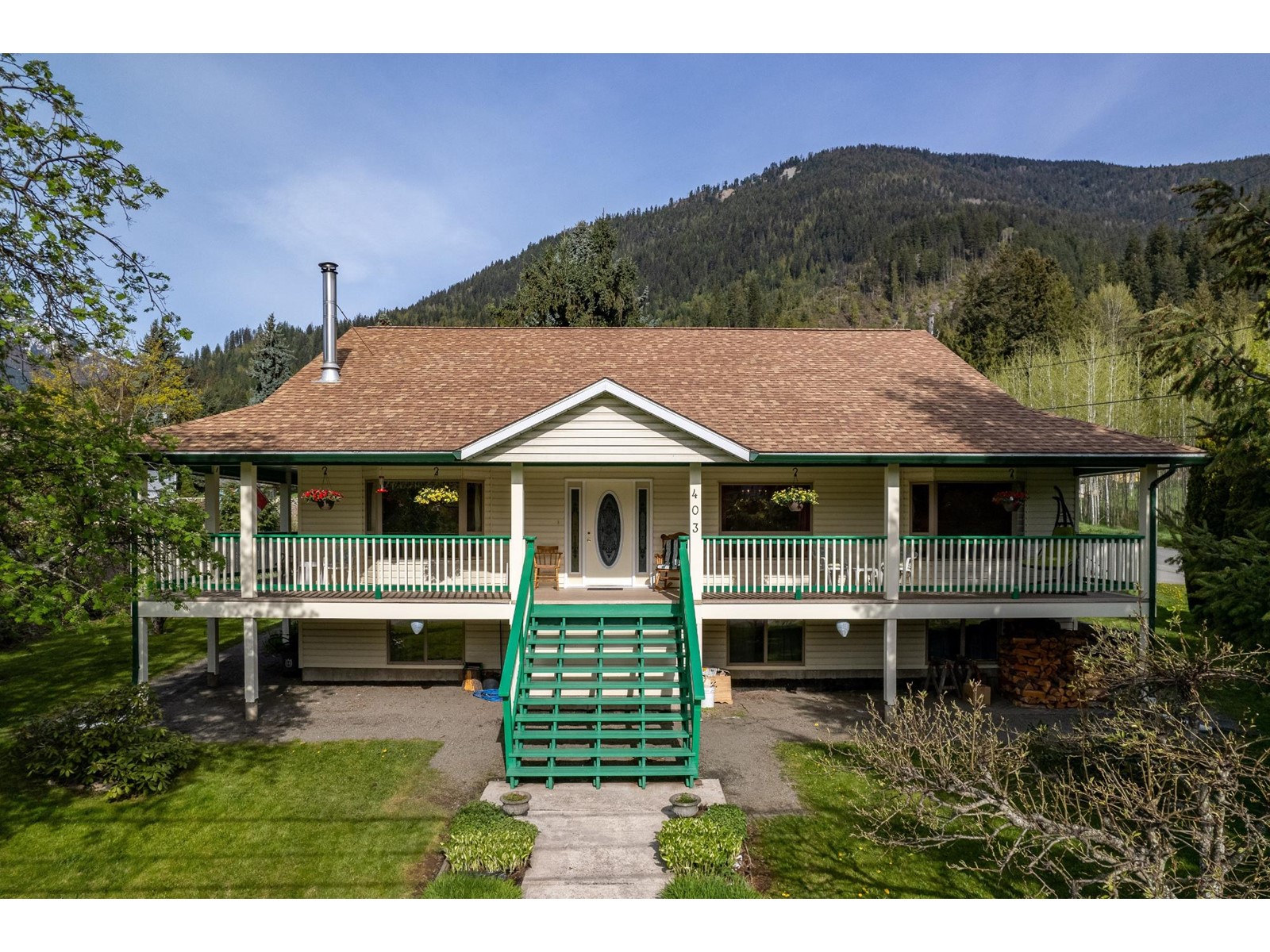 403 8th Street S, Kaslo, British Columbia  V0G 1M0 - Photo 3 - 2476757