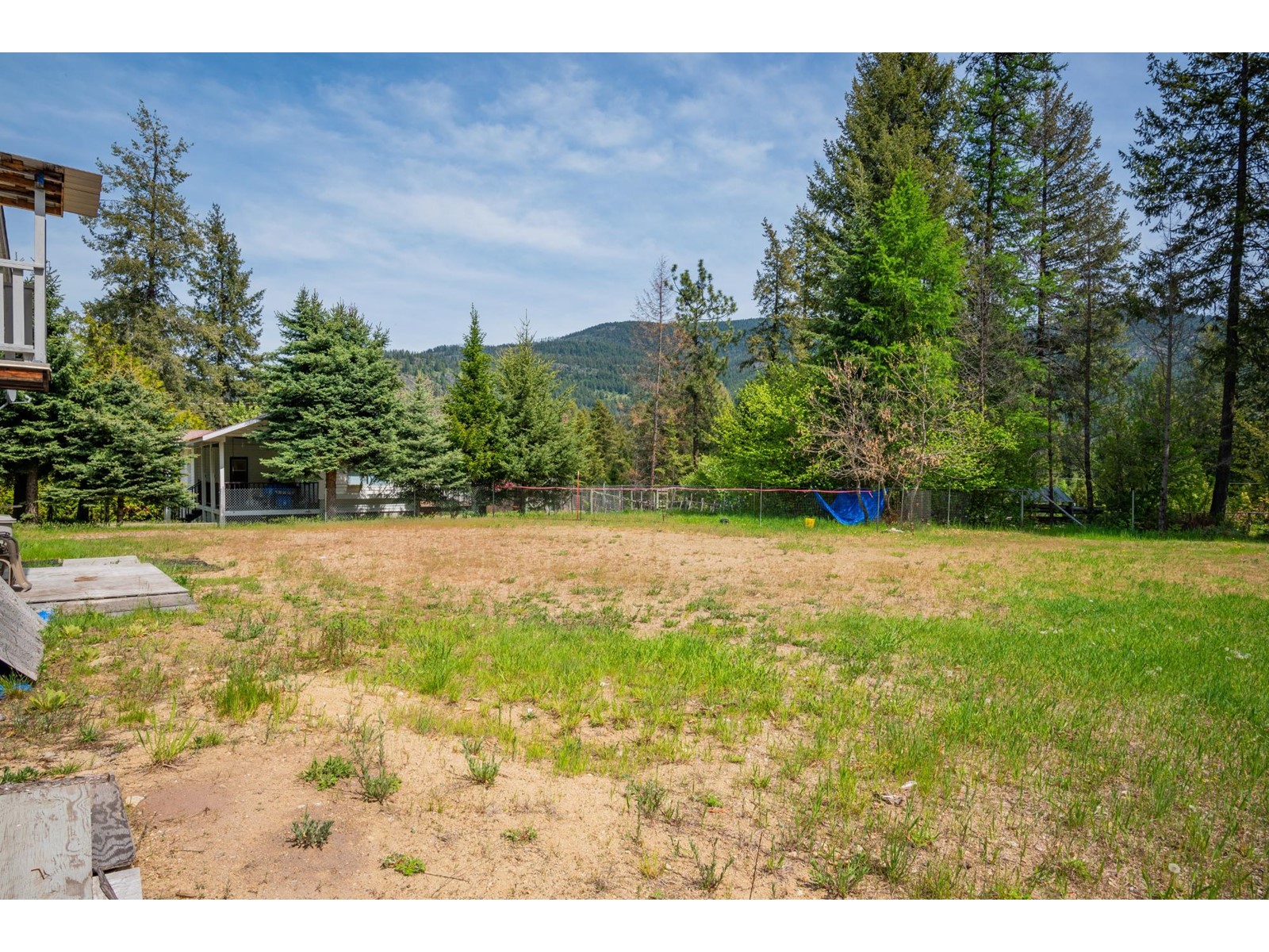 60 Chase Rd, Christina Lake, British Columbia  V0G 1E0 - Photo 8 - 2476875