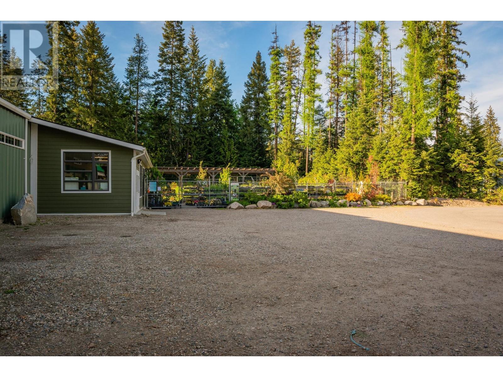 2811 Popoff Road, South Slocan, British Columbia  V0G 2G1 - Photo 21 - 2477036