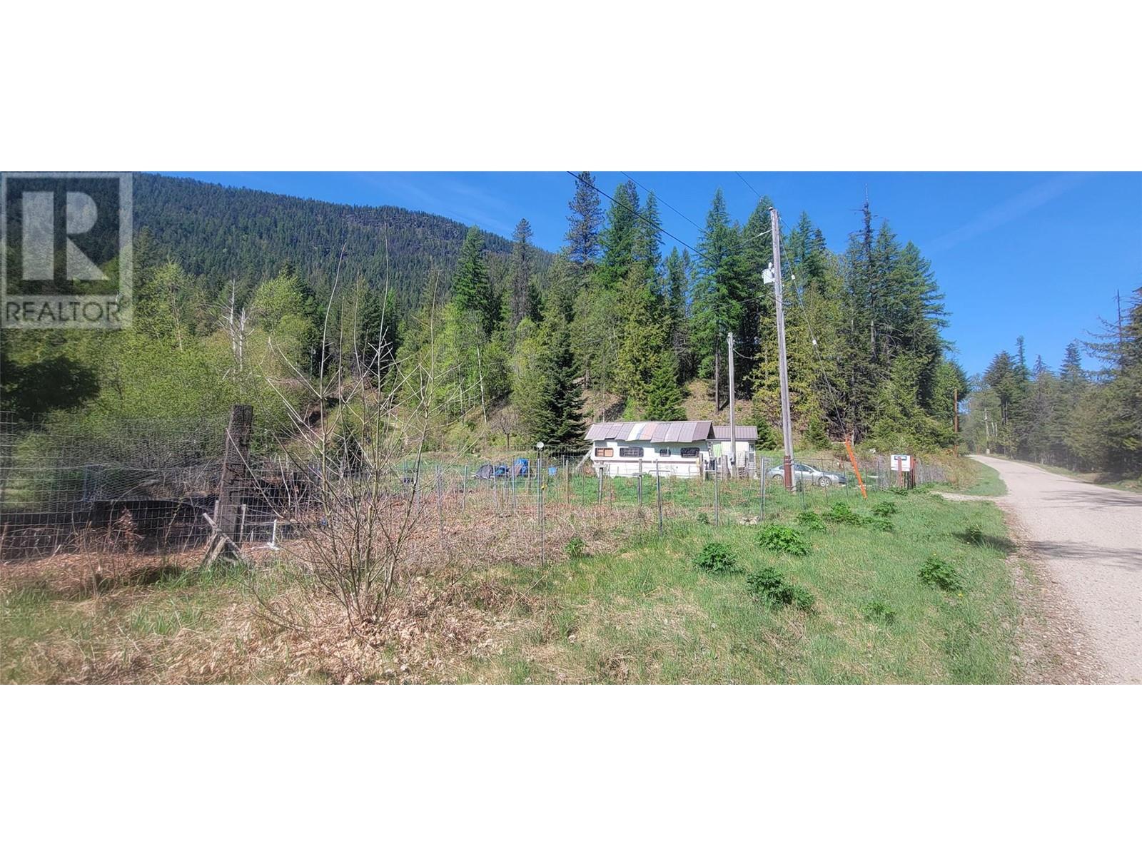 2467 Slocan Valley  West Road, Slocan Park, British Columbia  V0G 2E0 - Photo 21 - 2477224