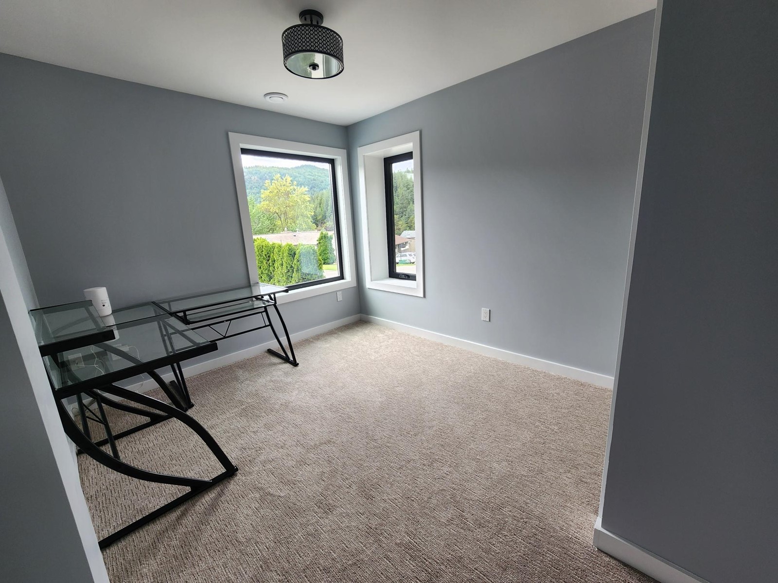 2391 Mcbride Street, Trail, British Columbia  V1R 3A6 - Photo 6 - 2477293