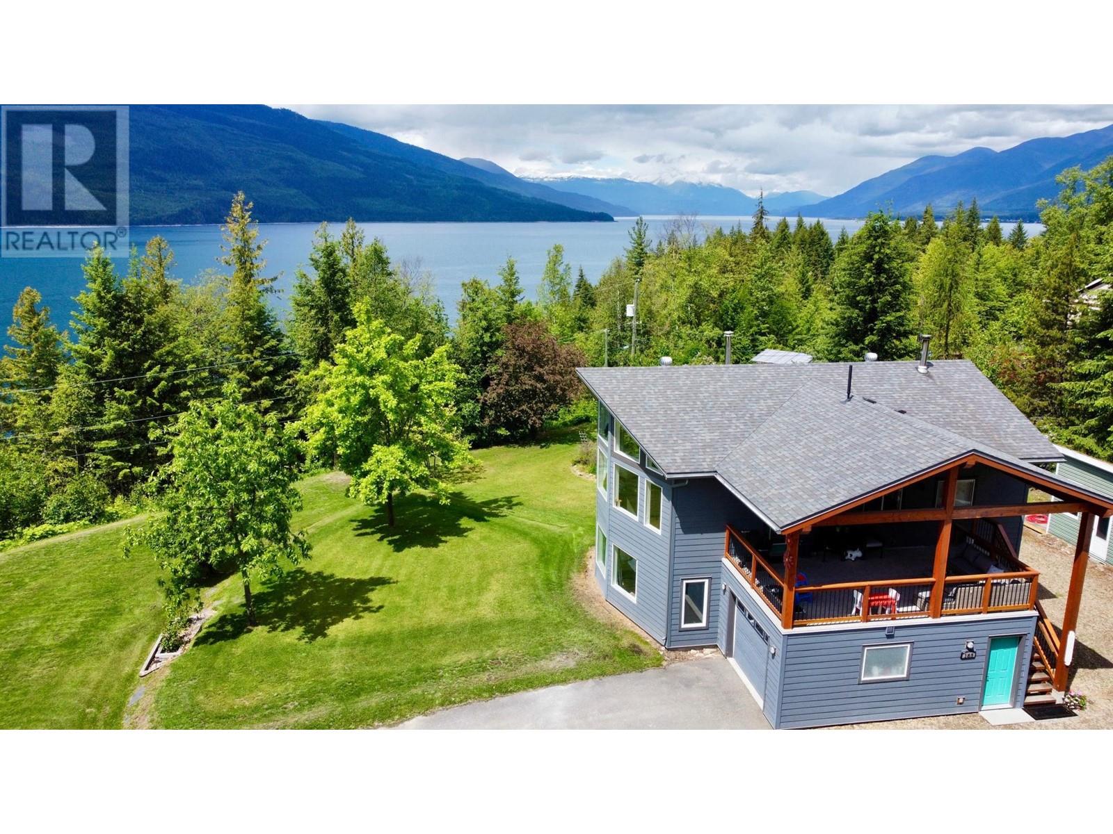 185 Donnellys Road, Nakusp, British Columbia  V0G 1R1 - Photo 2 - 2477312