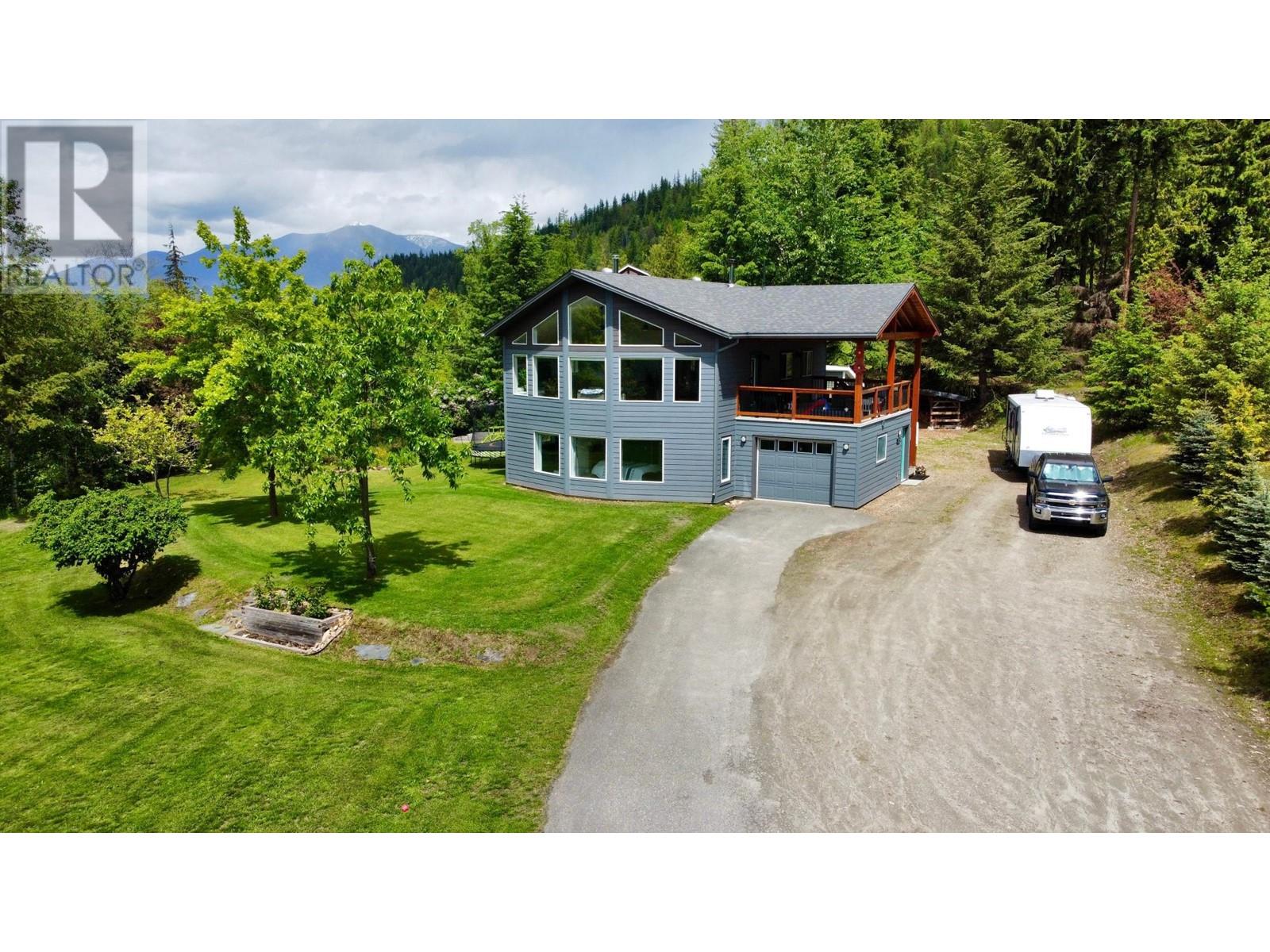 185 Donnellys Road, Nakusp, British Columbia  V0G 1R1 - Photo 5 - 2477312