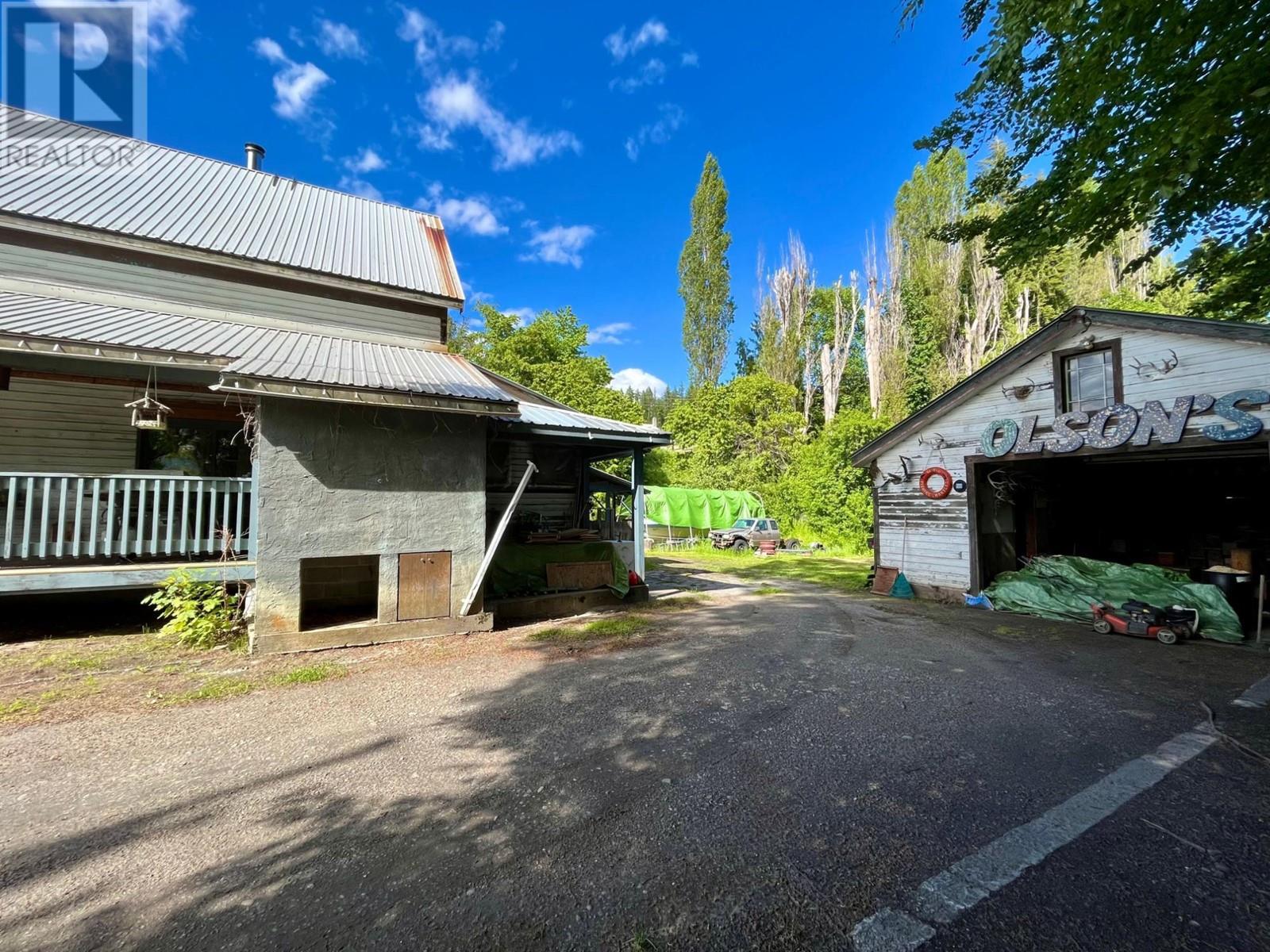 87 Nelson Avenue, Nakusp, British Columbia  V0G 1R0 - Photo 11 - 2477516