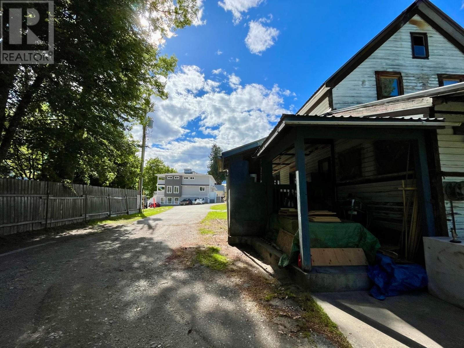 87 Nelson Avenue, Nakusp, British Columbia  V0G 1R0 - Photo 15 - 2477516