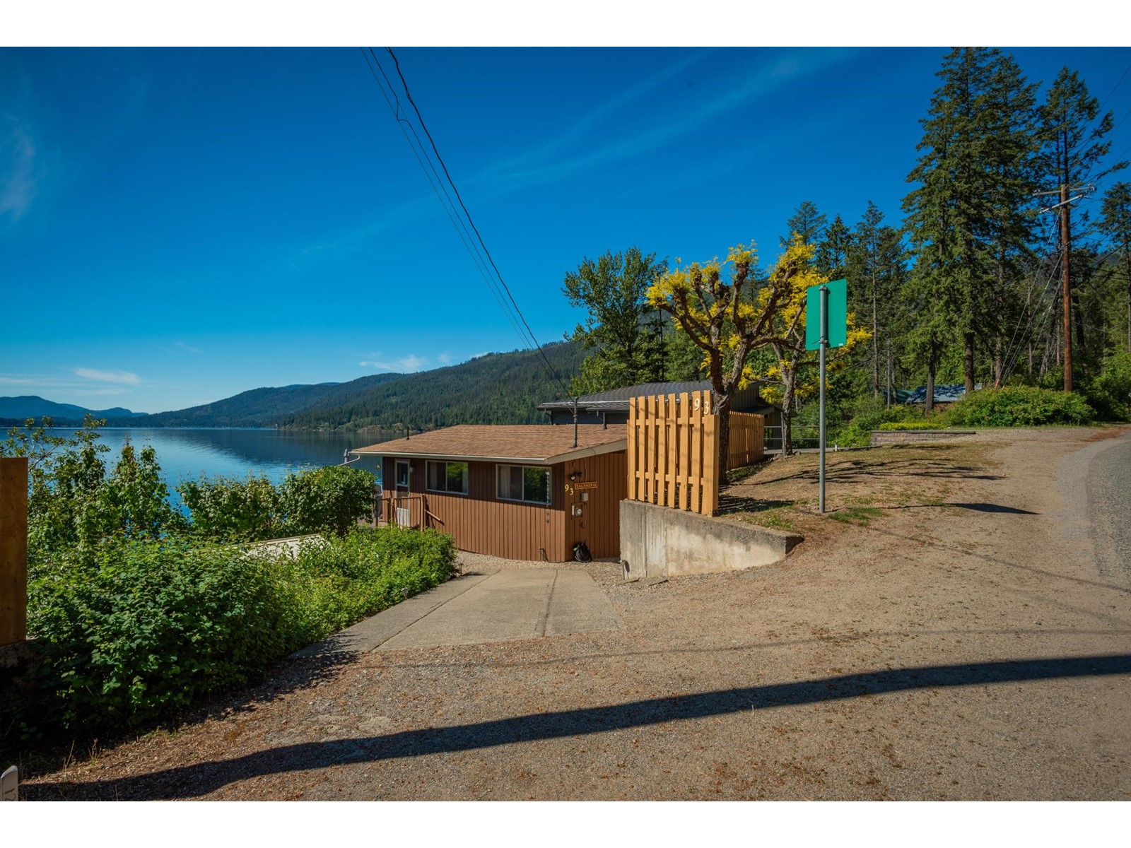 93 East Lake Drive, Christina Lake, British Columbia  V0H 1E1 - Photo 2 - 2477630