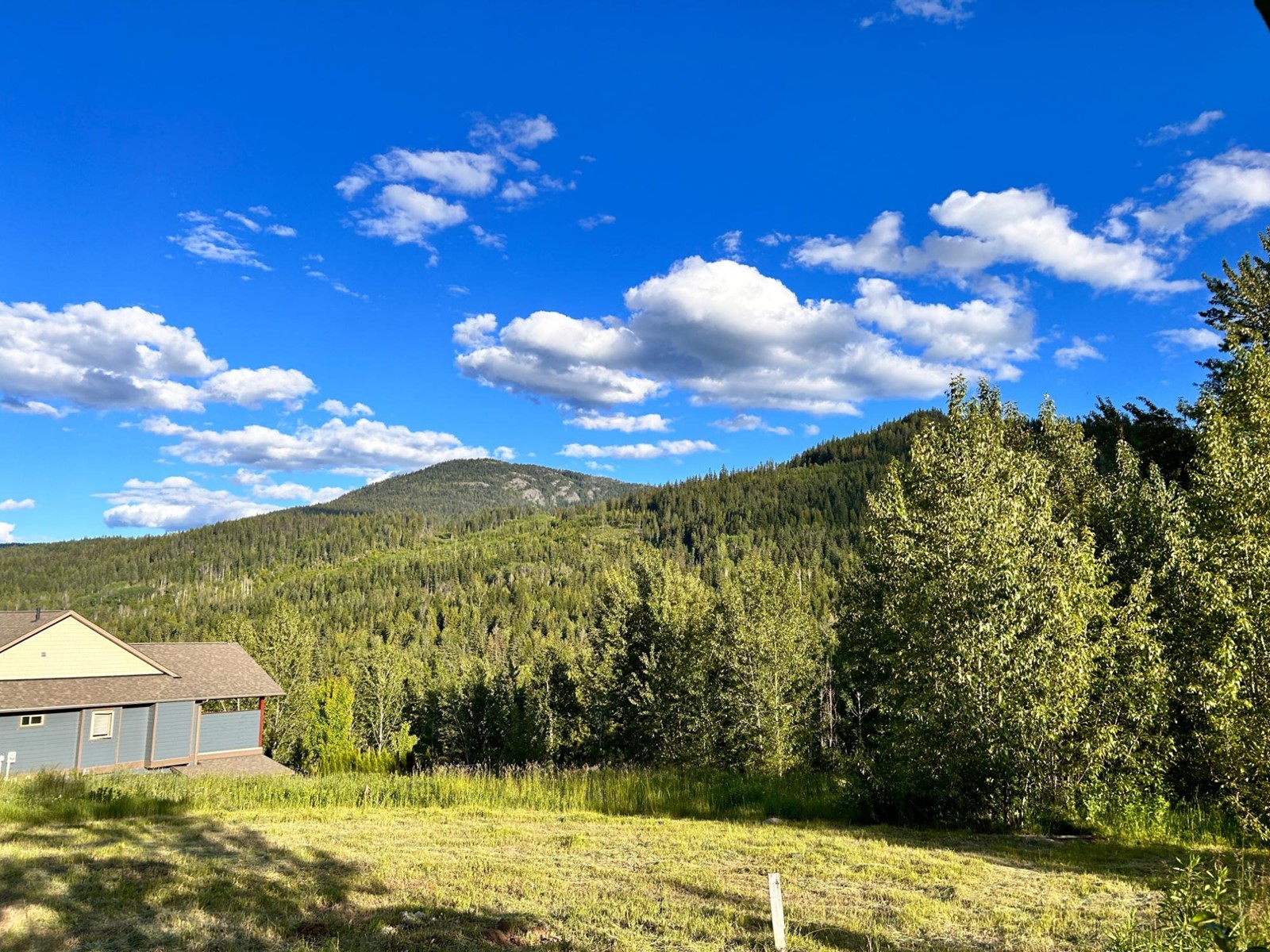 919 Redstone Drive, Rossland, British Columbia  V0G 1Y0 - Photo 1 - 2477690