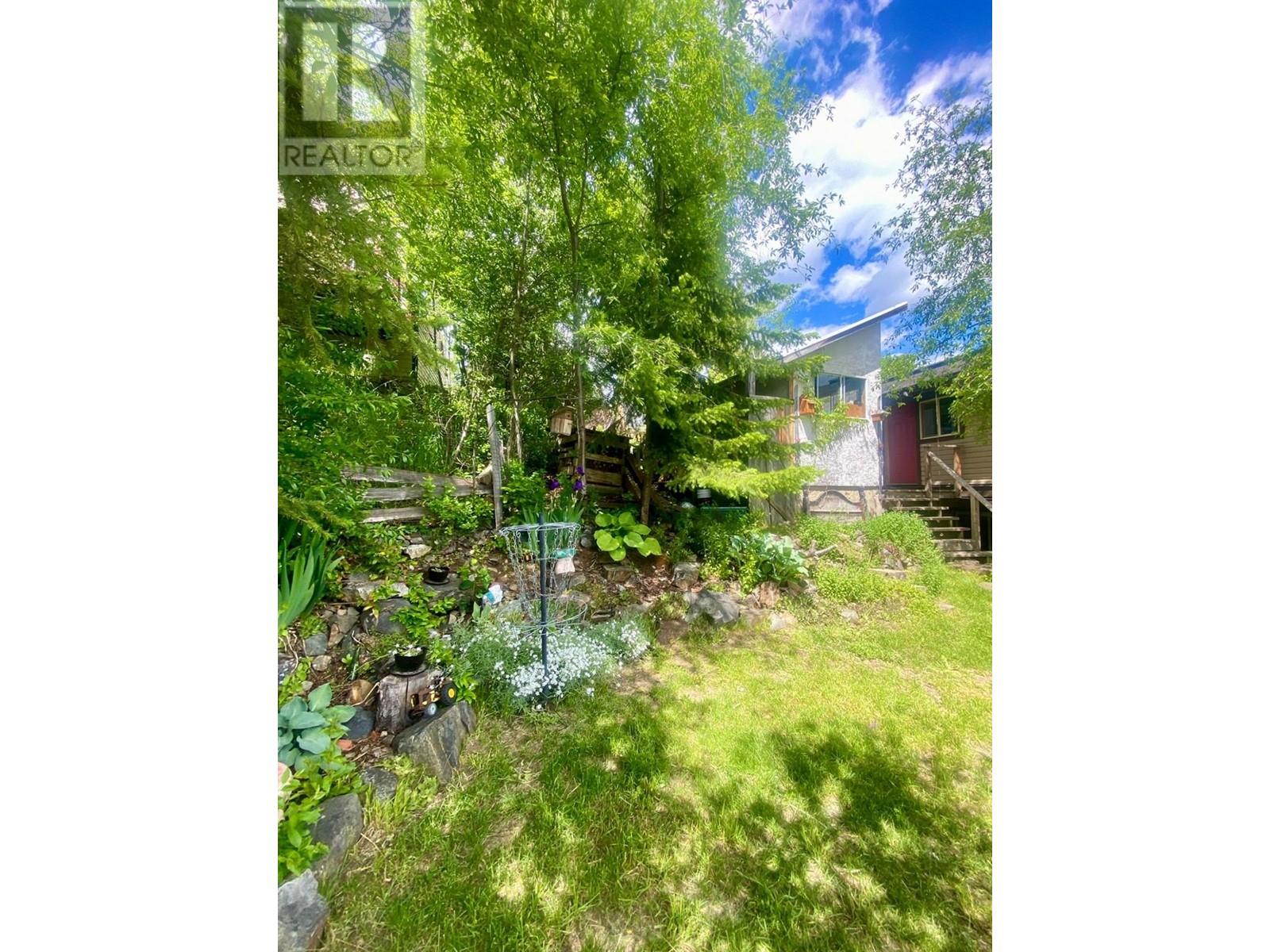 1830 Fourth Avenue, Rossland, British Columbia  V0G 1Y0 - Photo 11 - 2477894