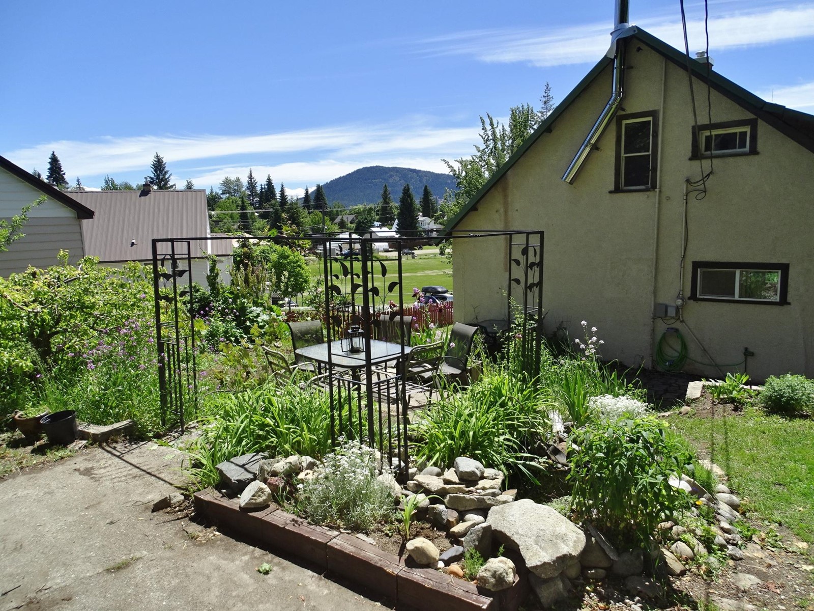 2062 Sixth Avenue, Rossland, British Columbia  V0G 1Y0 - Photo 41 - 2478026