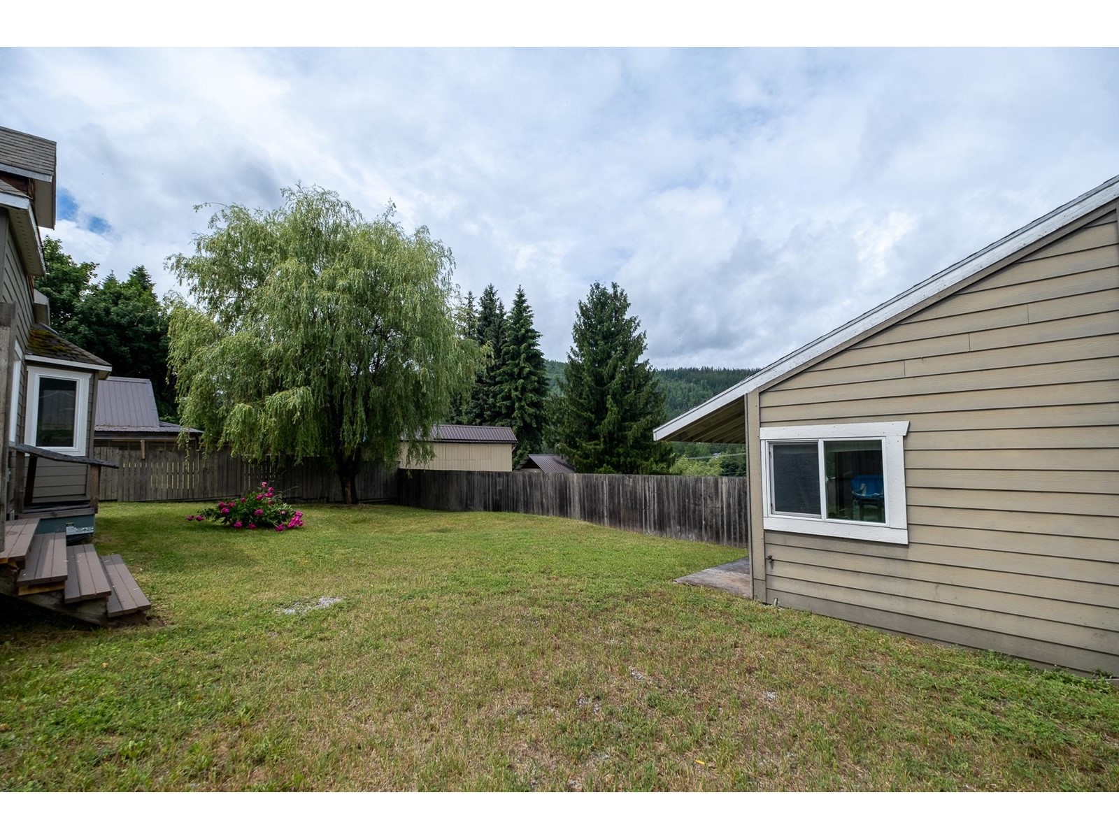 1887 Kootenay Lane, Fruitvale, British Columbia  V0G 1L0 - Photo 44 - 2478077