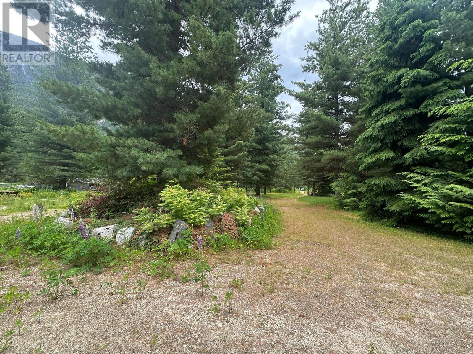 212 Island View Road, Nakusp, British Columbia  V0G 1R1 - Photo 17 - 2478094