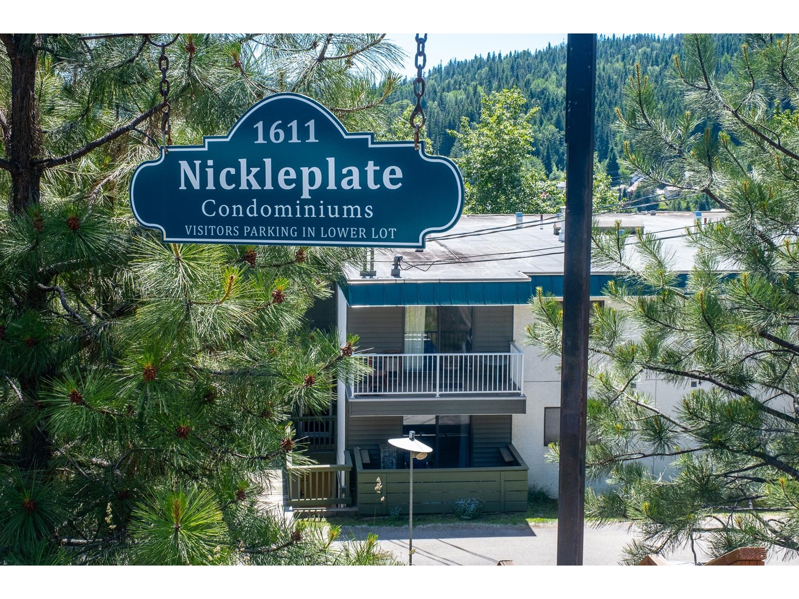 <h3>$239,000</h3><p>404 - 1611 Nickleplate Road, Rossland, British Columbia</p>