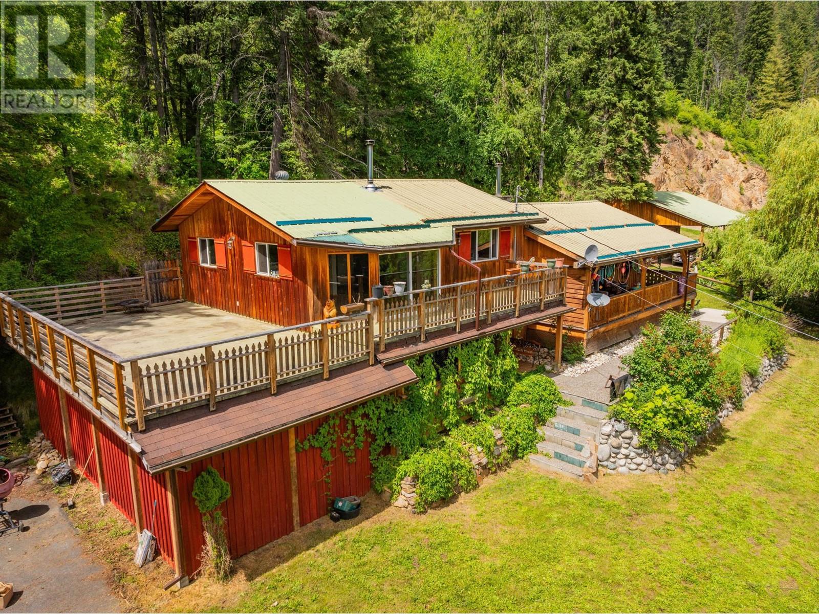 317 Brennand Street, Kaslo, British Columbia  V0G 1M0 - Photo 2 - 2478147