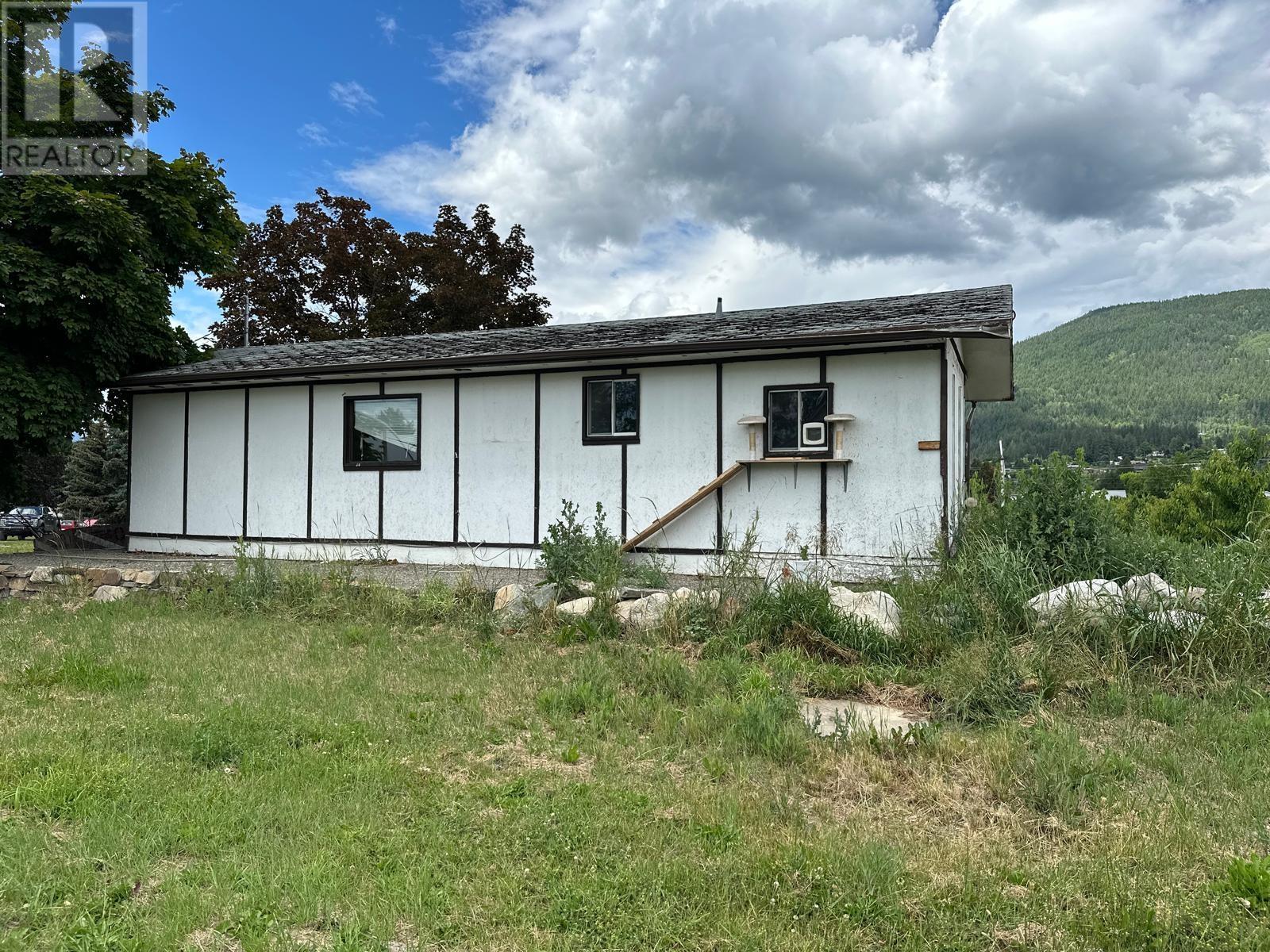 2103 Erickson Road, Erickson, British Columbia  V0G 1G1 - Photo 2 - 2478220