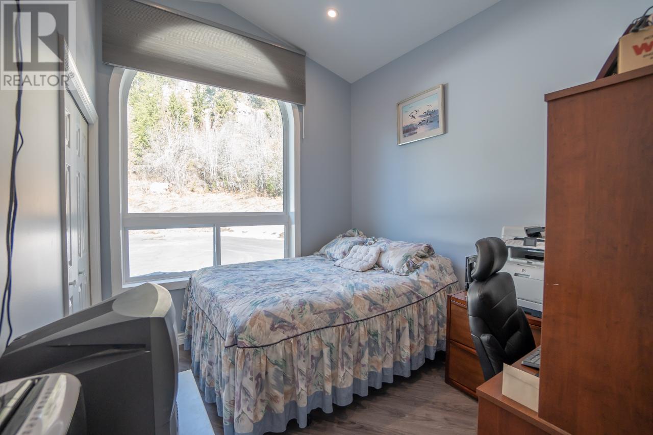 2977 Upper Levels Road, Castlegar, British Columbia  V0G 1X0 - Photo 35 - 2478585