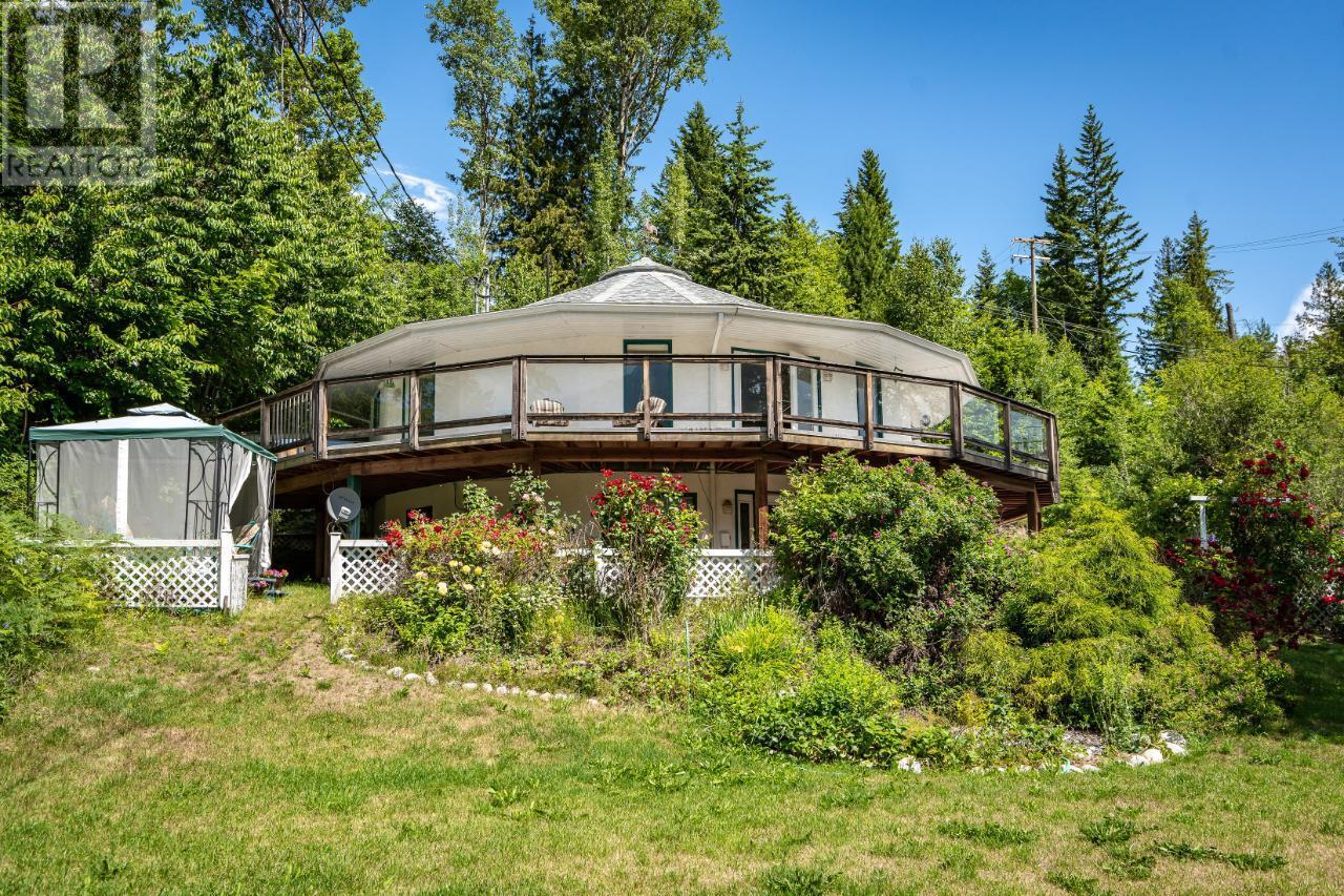 7815 3a Highway, Balfour, British Columbia  V0G 1C0 - Photo 15 - 2478739