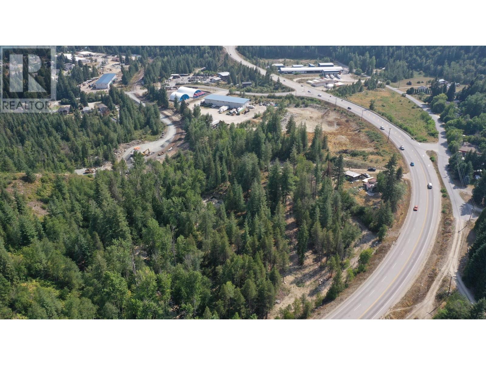 9100 22 Highway, Genelle, British Columbia  V0G 1G0 - Photo 10 - 2478953