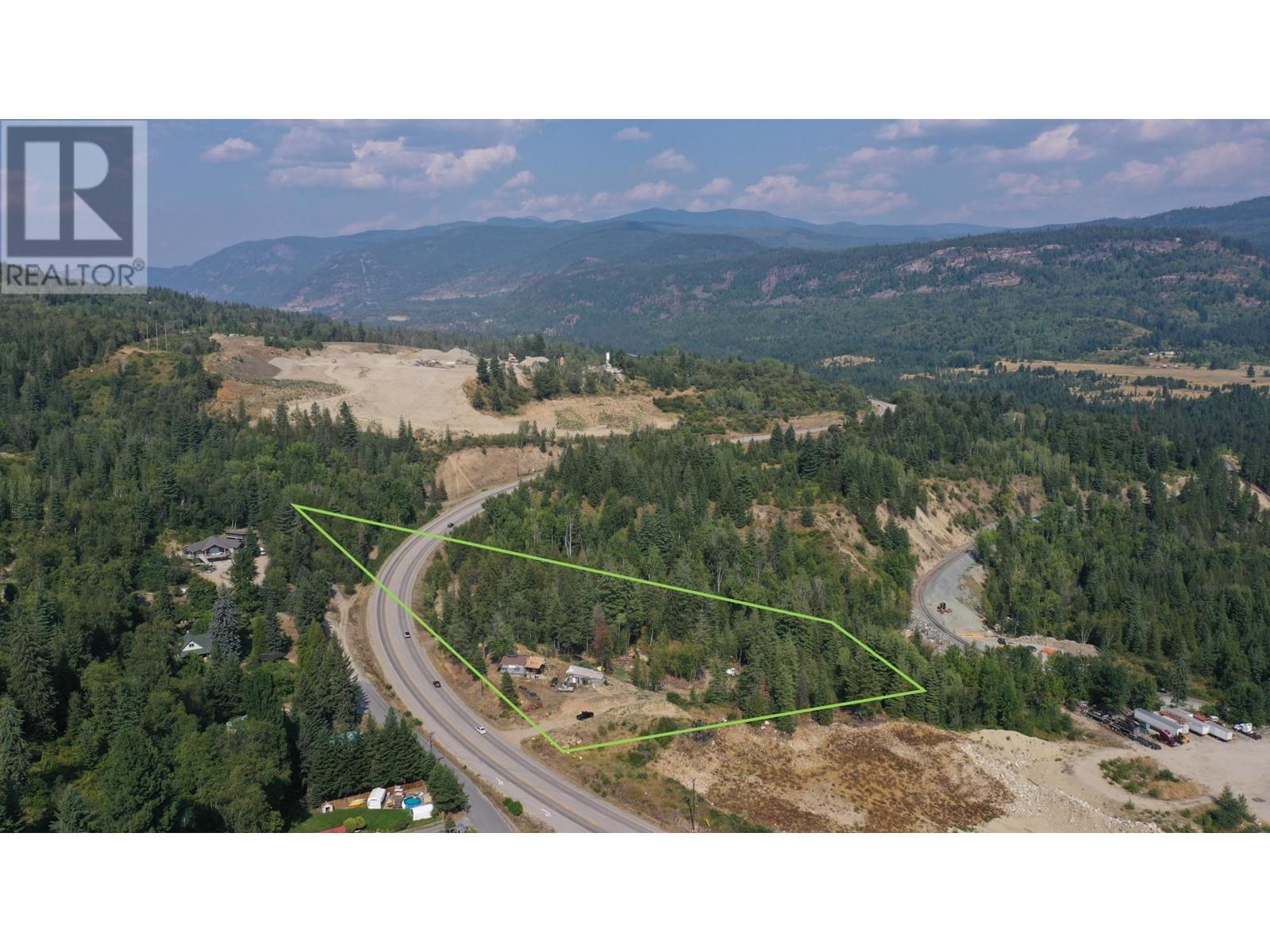 9100 22 Highway, Genelle, British Columbia  V0G 1G0 - Photo 3 - 2478953