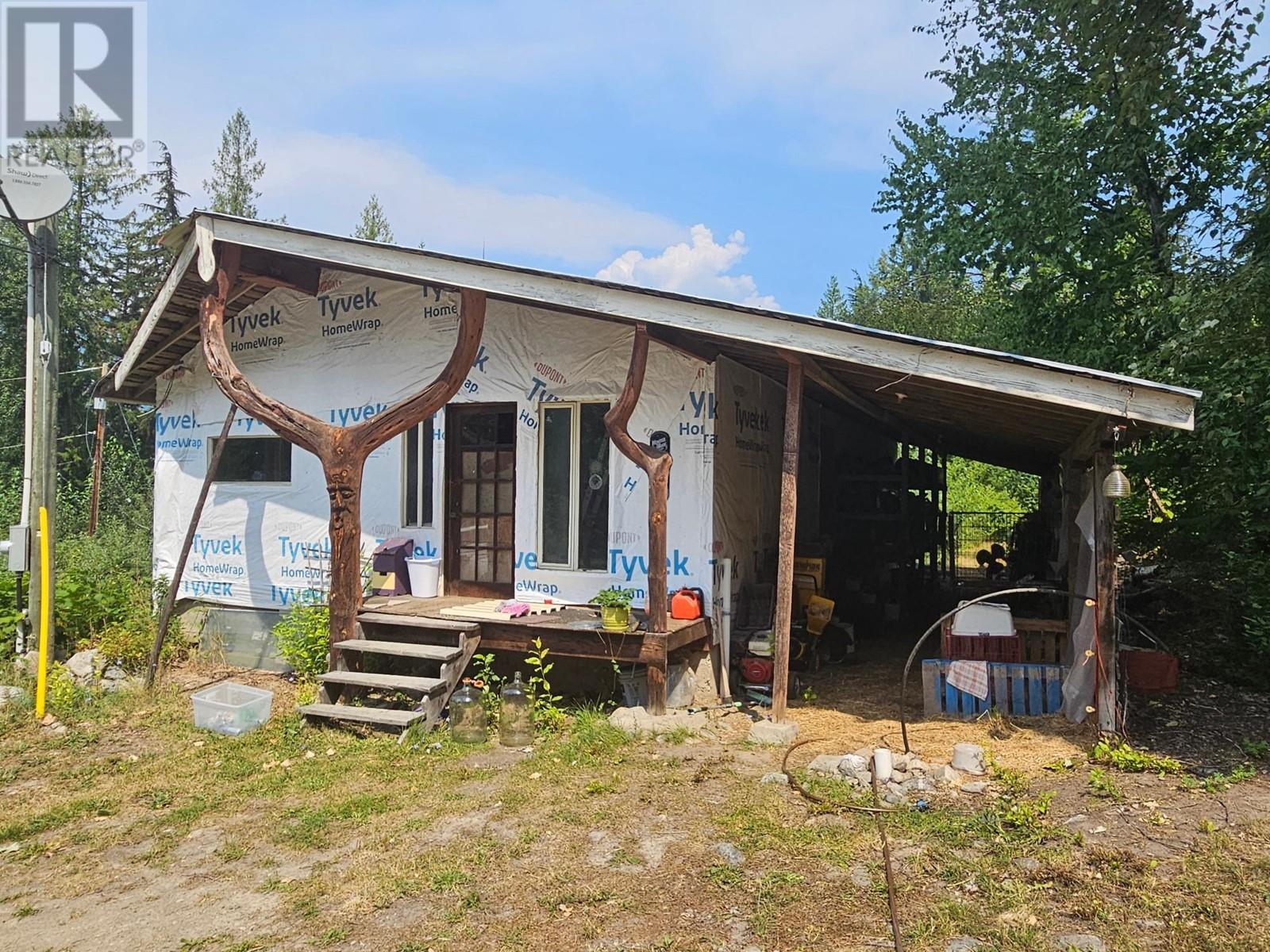 7703 6 Highway, Fauquier, British Columbia  V0G 1K0 - Photo 29 - 2478961