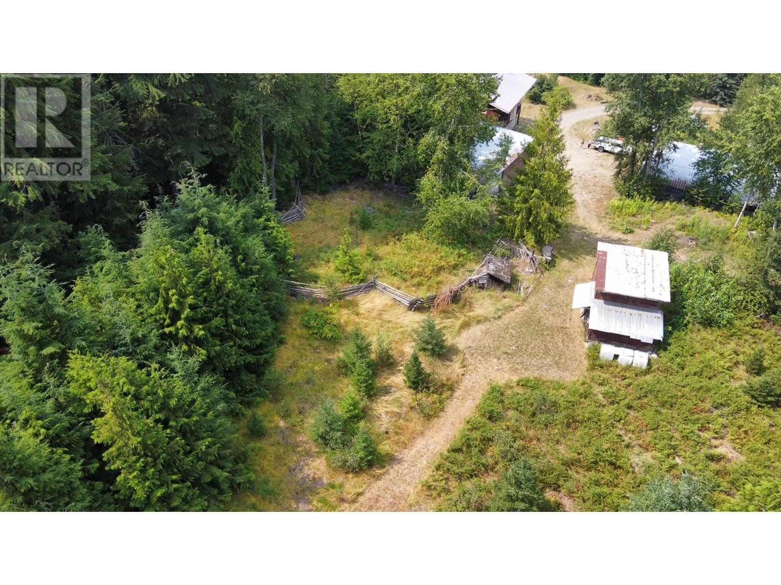 7703 6 Highway, Fauquier, British Columbia  V0G 1K0 - Photo 34 - 2478961