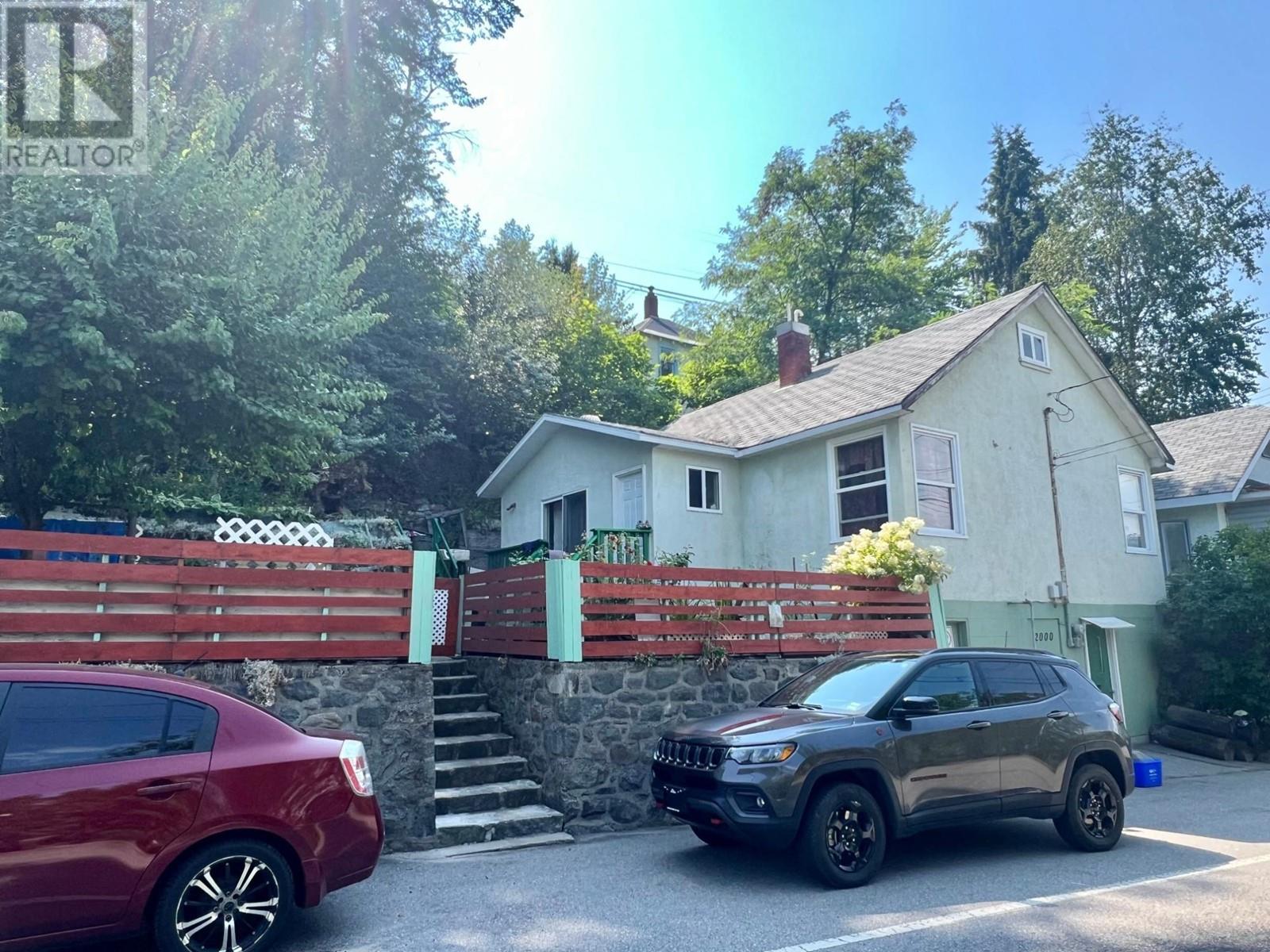 2000 Topping Street, Trail, British Columbia  V1R 4G6 - Photo 1 - 2479034