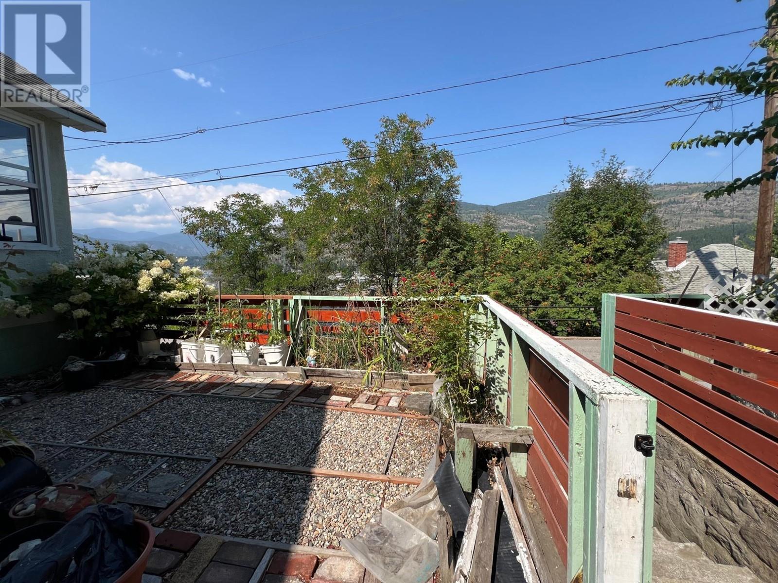 2000 Topping Street, Trail, British Columbia  V1R 4G6 - Photo 18 - 2479034