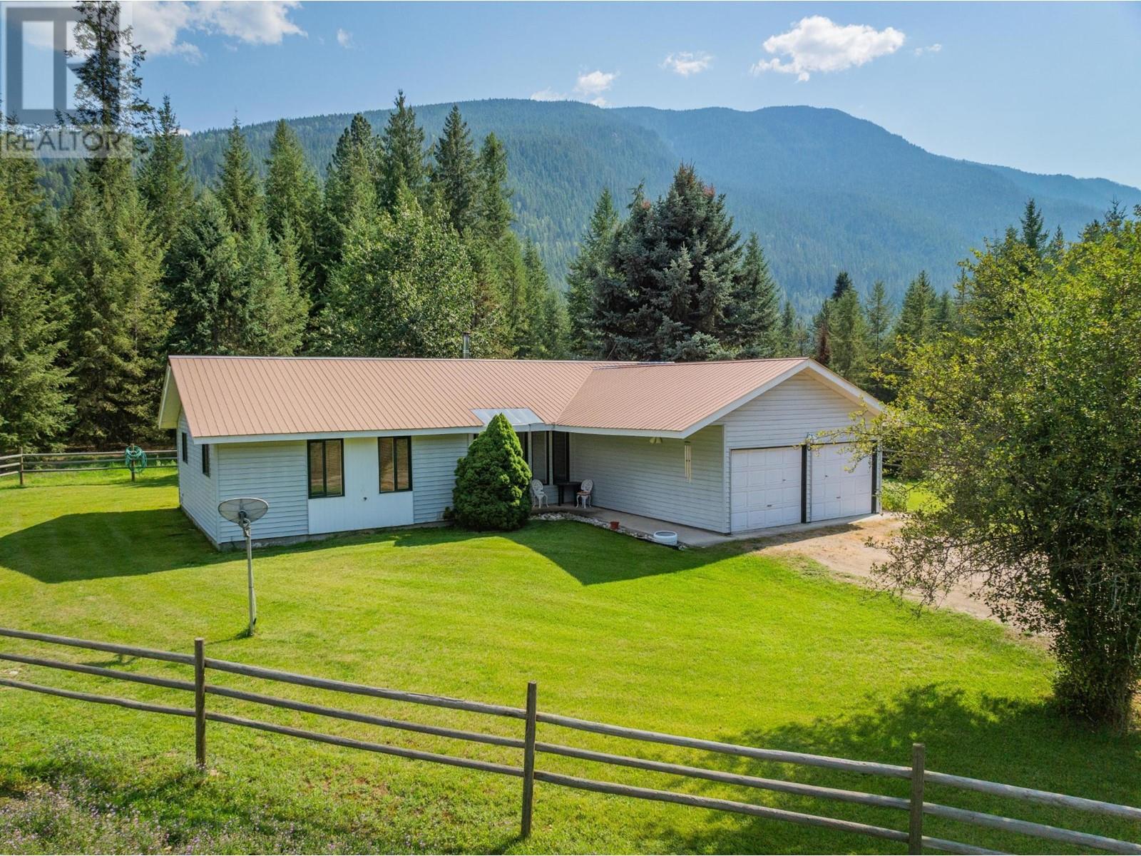 5106 Pedro Creek Road, Winlaw, British Columbia  V0G 2J0 - Photo 1 - 2479177