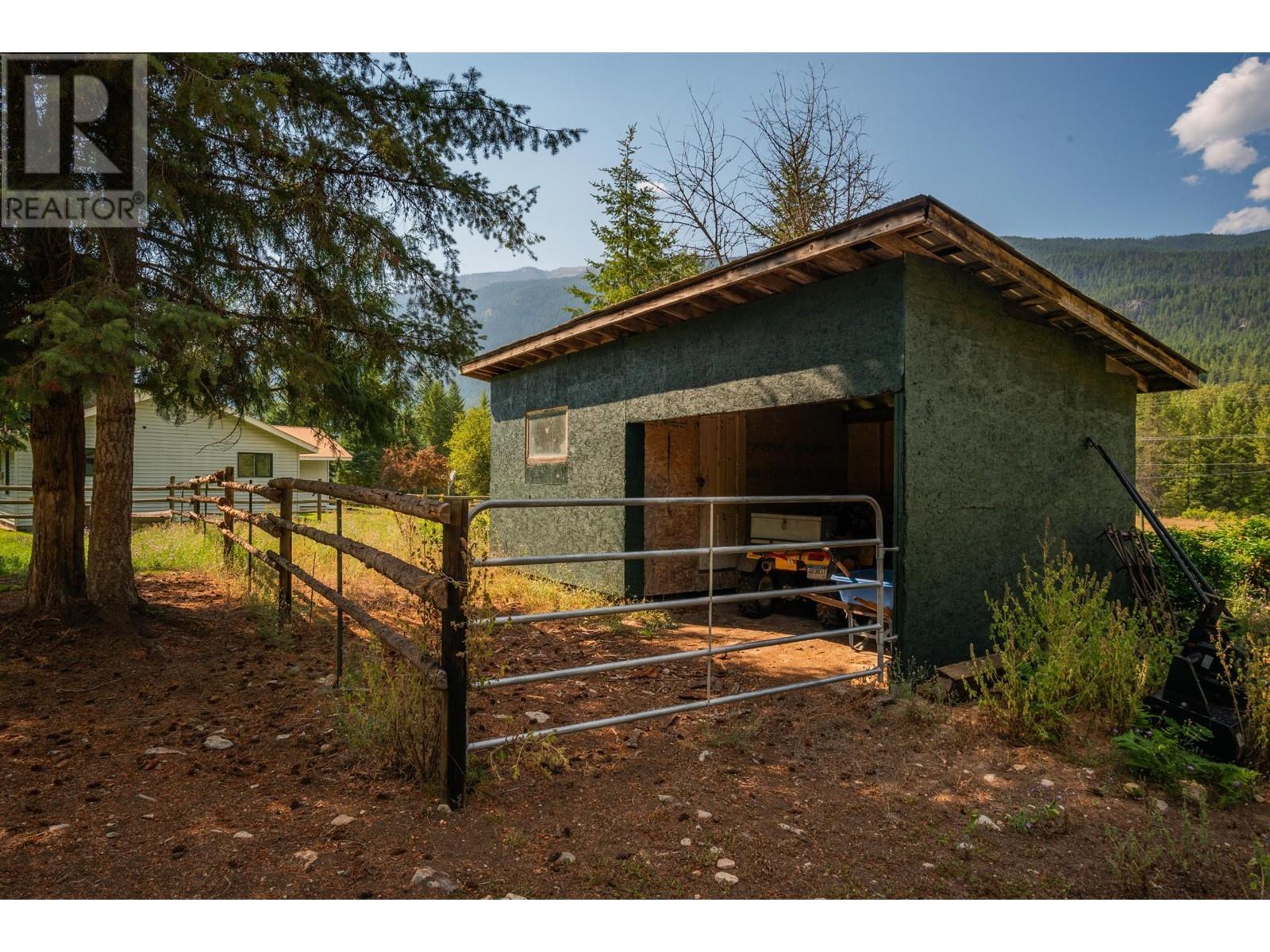 5106 Pedro Creek Road, Winlaw, British Columbia  V0G 2J0 - Photo 45 - 2479177