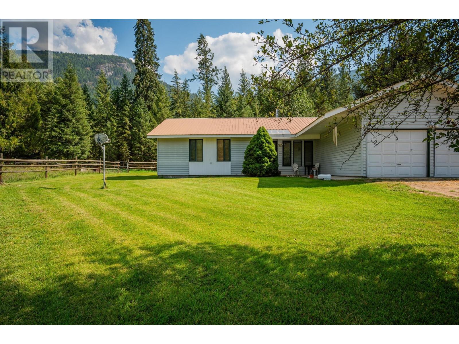 5106 Pedro Creek Road, Winlaw, British Columbia  V0G 2J0 - Photo 48 - 2479177