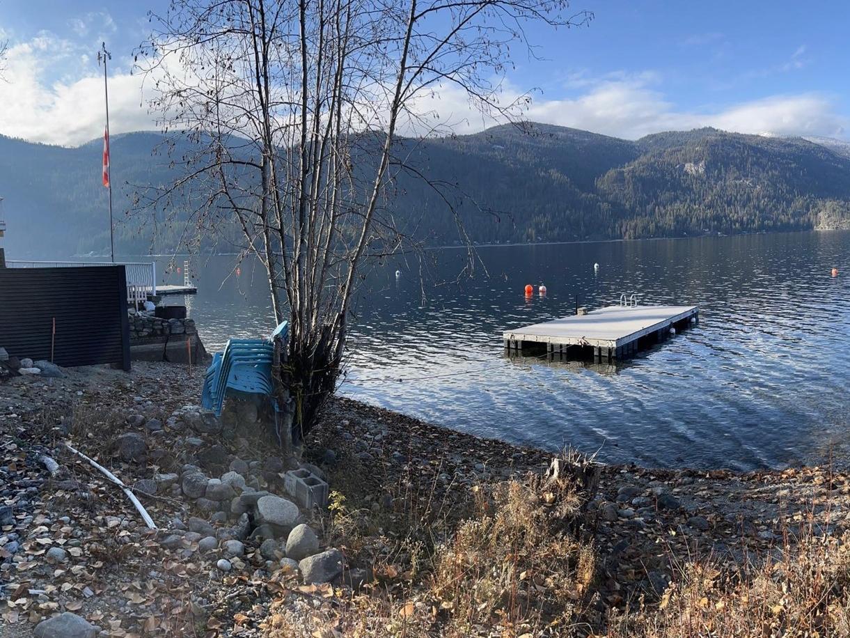 3123 East Lake Drive, Christina Lake, British Columbia  V0H 1E1 - Photo 1 - 2479275