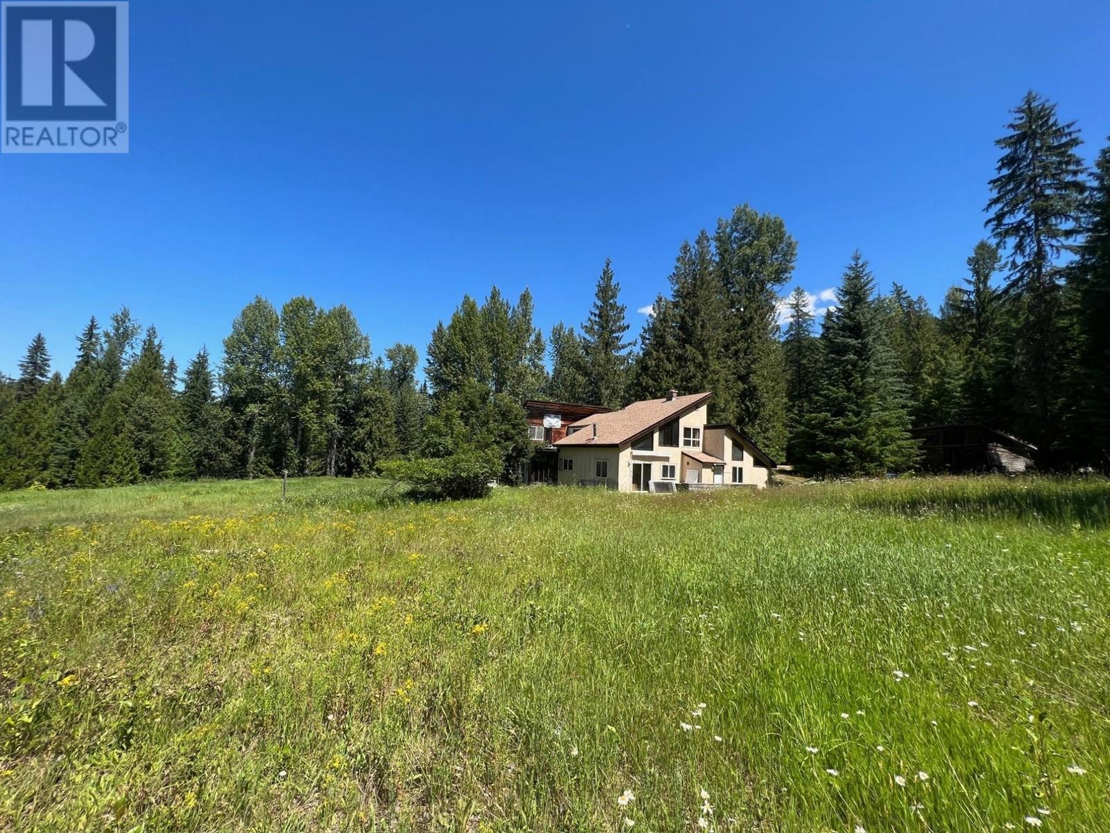 8479 Red Mountain Road, Silverton, British Columbia  V0G 2B0 - Photo 17 - 2479319