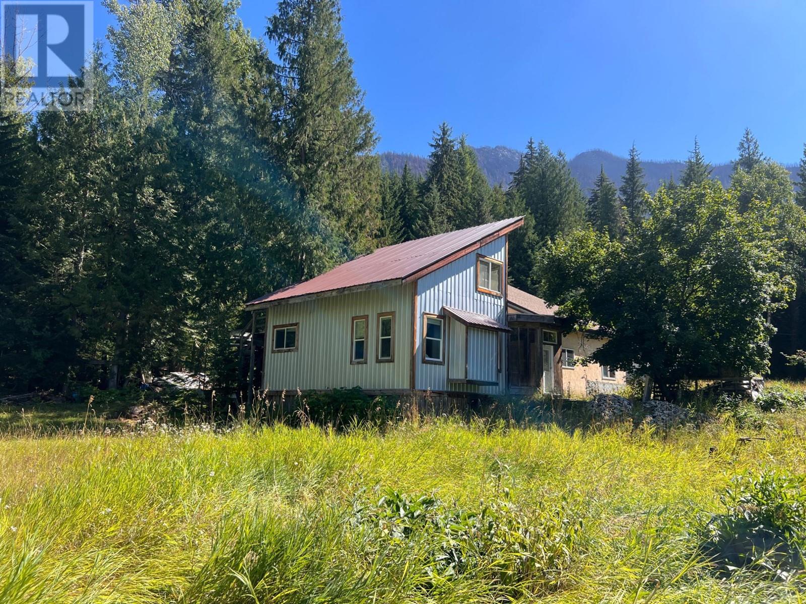 8479 Red Mountain Road, Silverton, British Columbia  V0G 2B0 - Photo 22 - 2479319