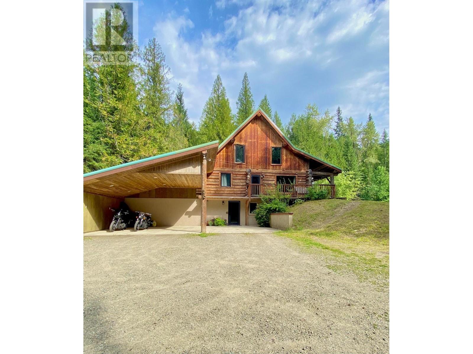 8001 Forrister Road, Ymir, British Columbia  V0G 2K0 - Photo 1 - 2479338