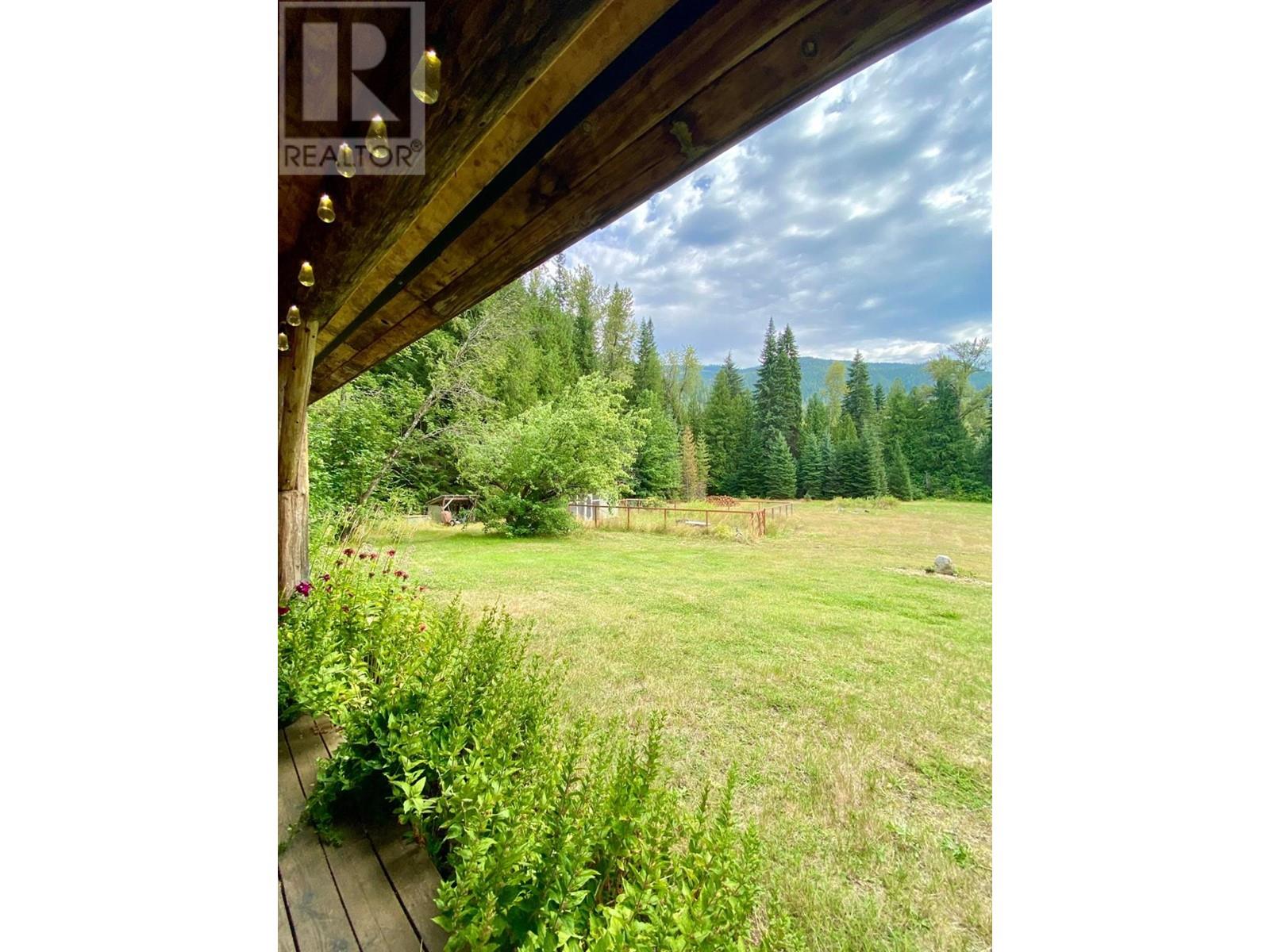 8001 Forrister Road, Ymir, British Columbia  V0G 2K0 - Photo 56 - 2479338