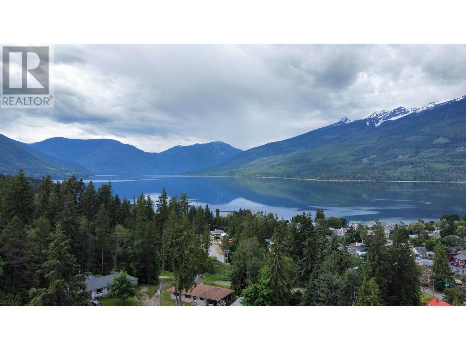 209 1st Avenue, Nakusp, British Columbia  V0G 1R0 - Photo 31 - 2479443