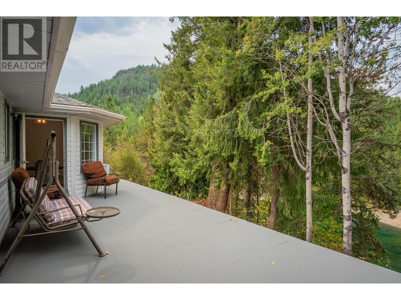 2697 Osachoff Road, South Slocan, British Columbia  V0G 2G0 - Photo 31 - 2479557