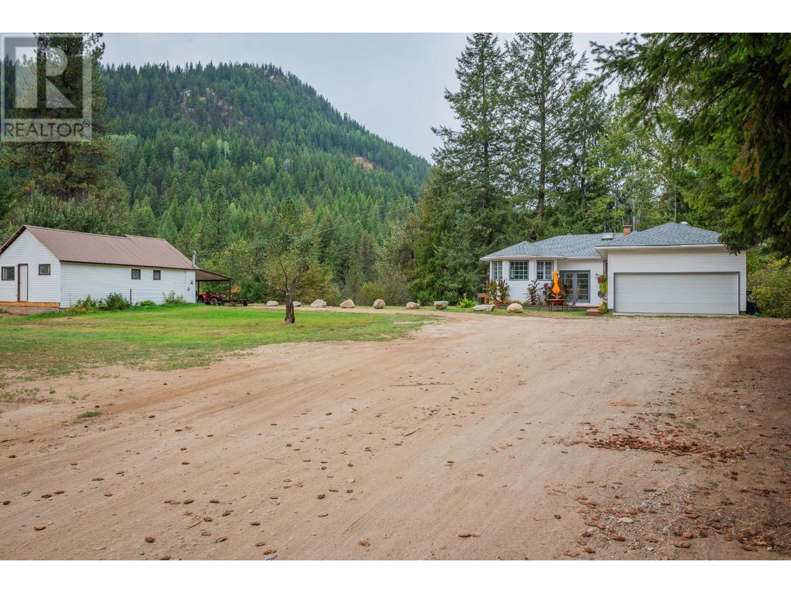 2697 Osachoff Road, South Slocan, British Columbia  V0G 2G0 - Photo 52 - 2479557