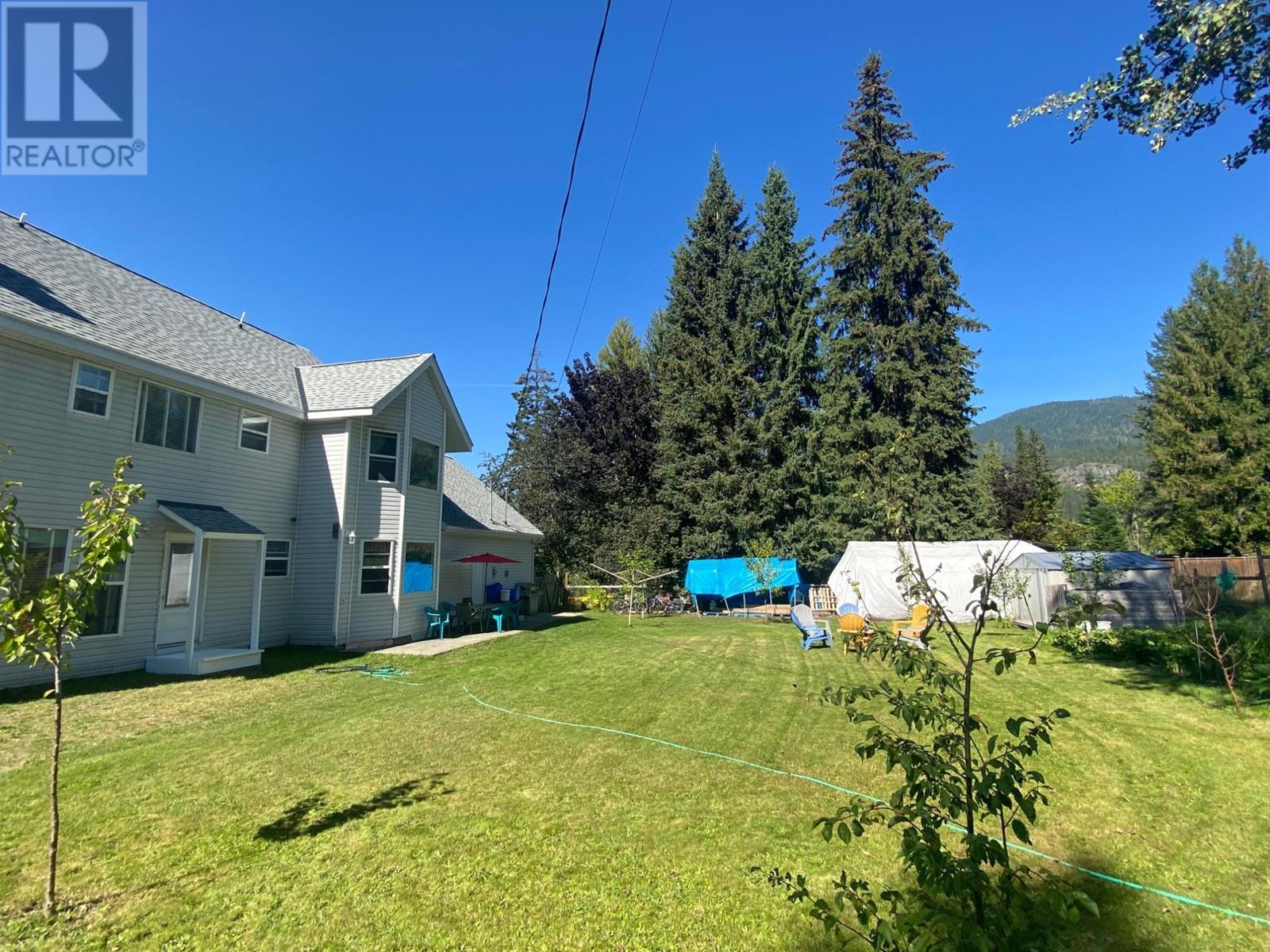 1118 Harold Street, Slocan, British Columbia  V0G 2C0 - Photo 44 - 2479600