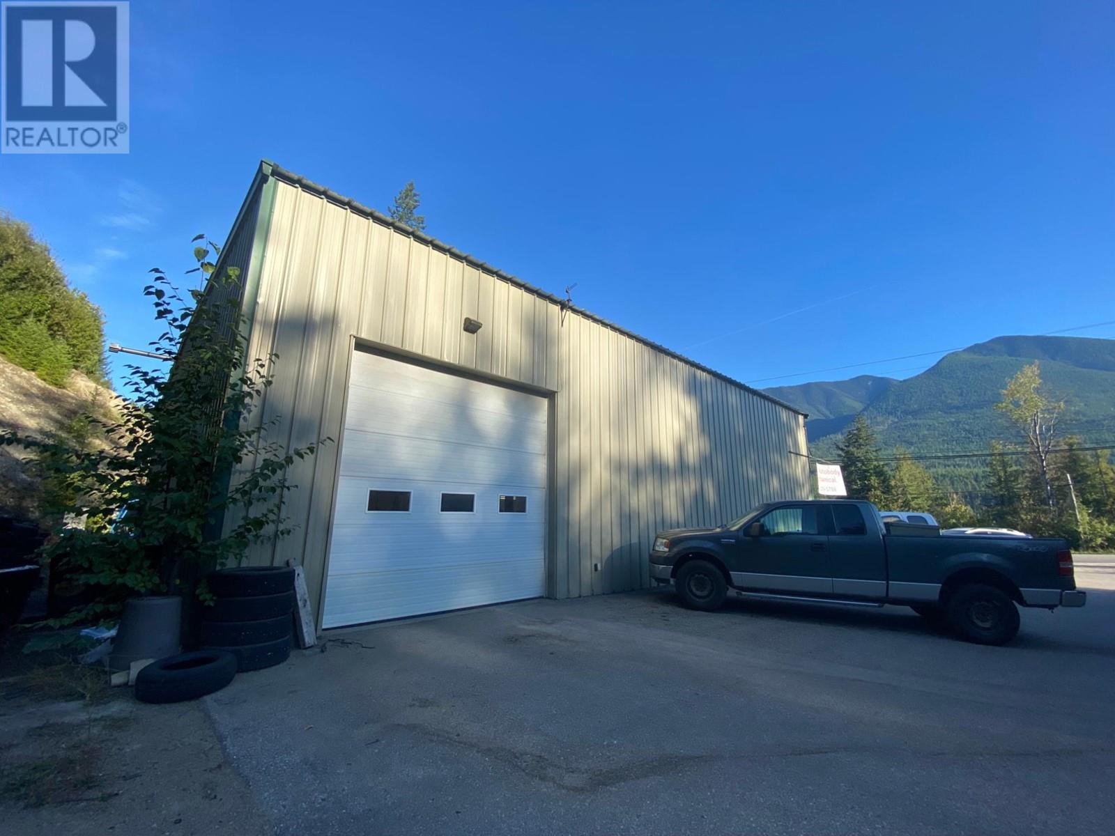 7699 3a Highway, Balfour, British Columbia  V0G 1C0 - Photo 6 - 2479614