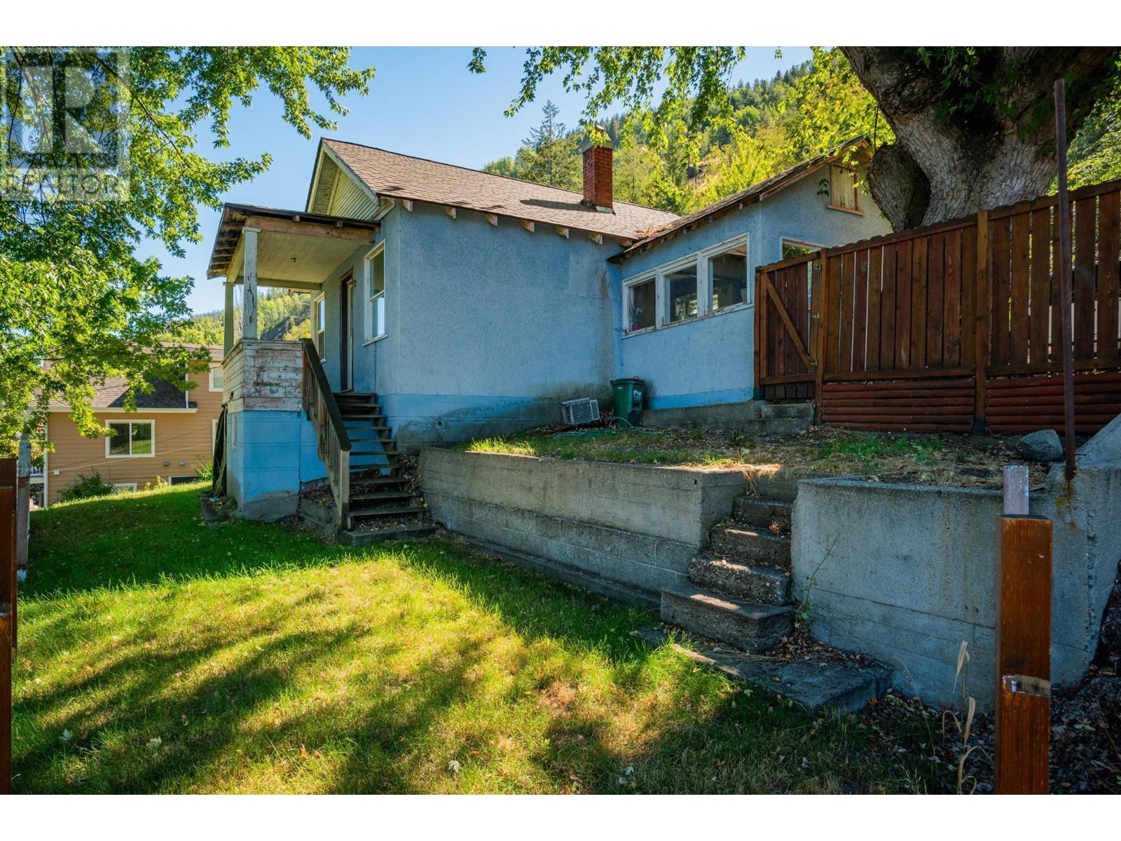 1910 Daniel Street, Trail, British Columbia  V1R 4G9 - Photo 16 - 2479621