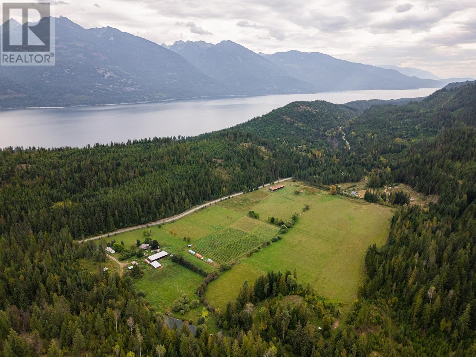 5795 Kaslo South Road, Kaslo, British Columbia  V0G 1M0 - Photo 3 - 2479626