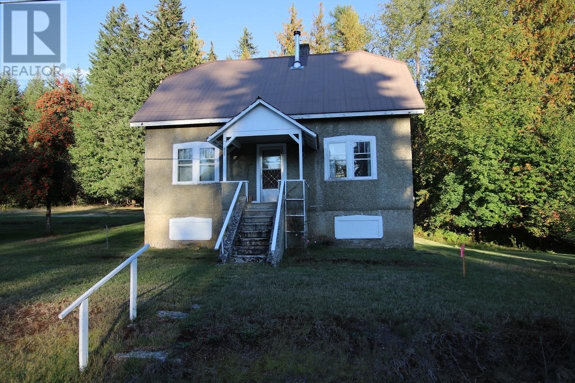 431 Alexander Road, Nakusp, British Columbia  V0G 1R1 - Photo 1 - 2479710