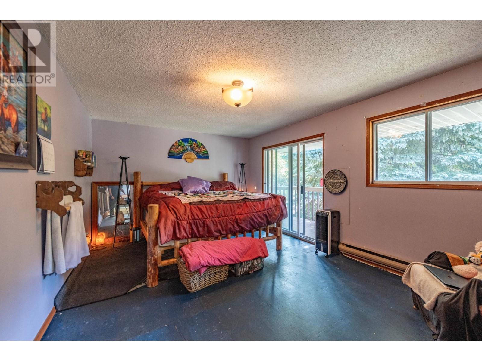 9905 6 Highway, Salmo, British Columbia  V0G 1Z0 - Photo 36 - 2479740